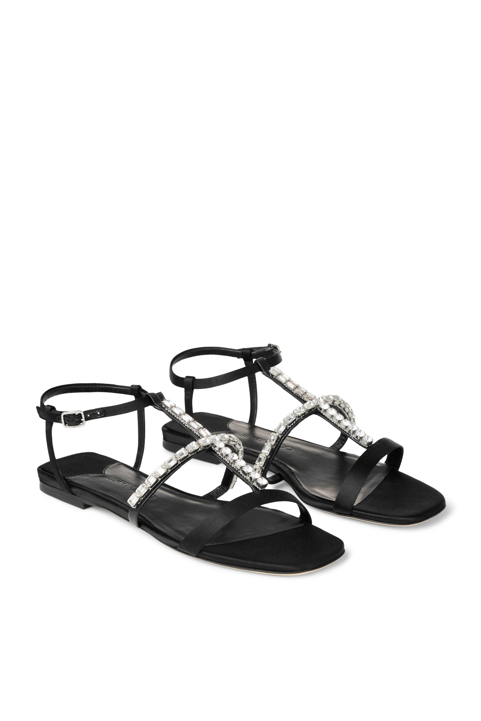 صندل بكعب مسطح وسيور بتصميم حرف T بالكريستال