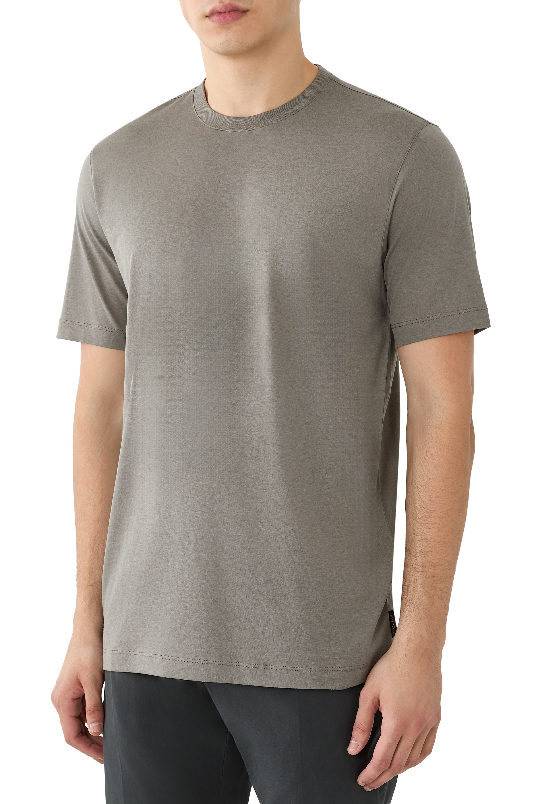 تيشيرت بشعار الماركة