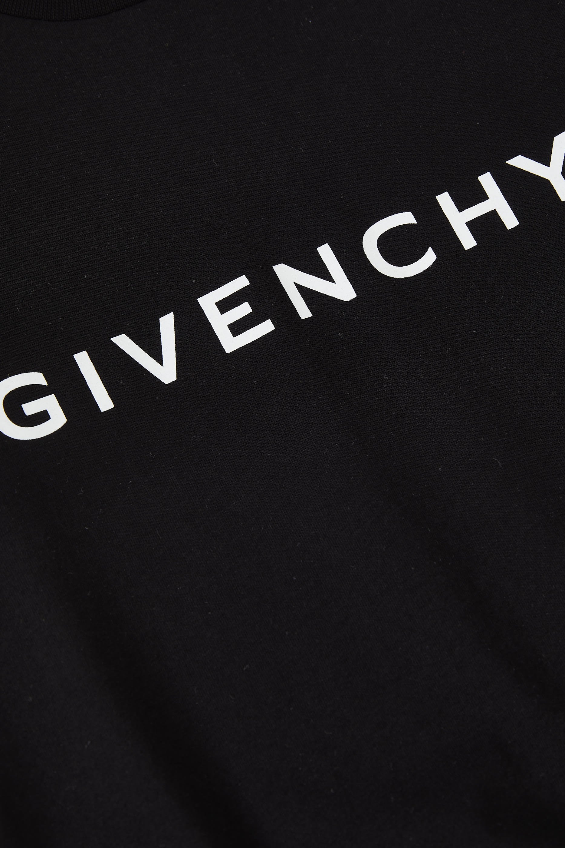 تيشيرت بطبعات شعار الماركة للأطفال