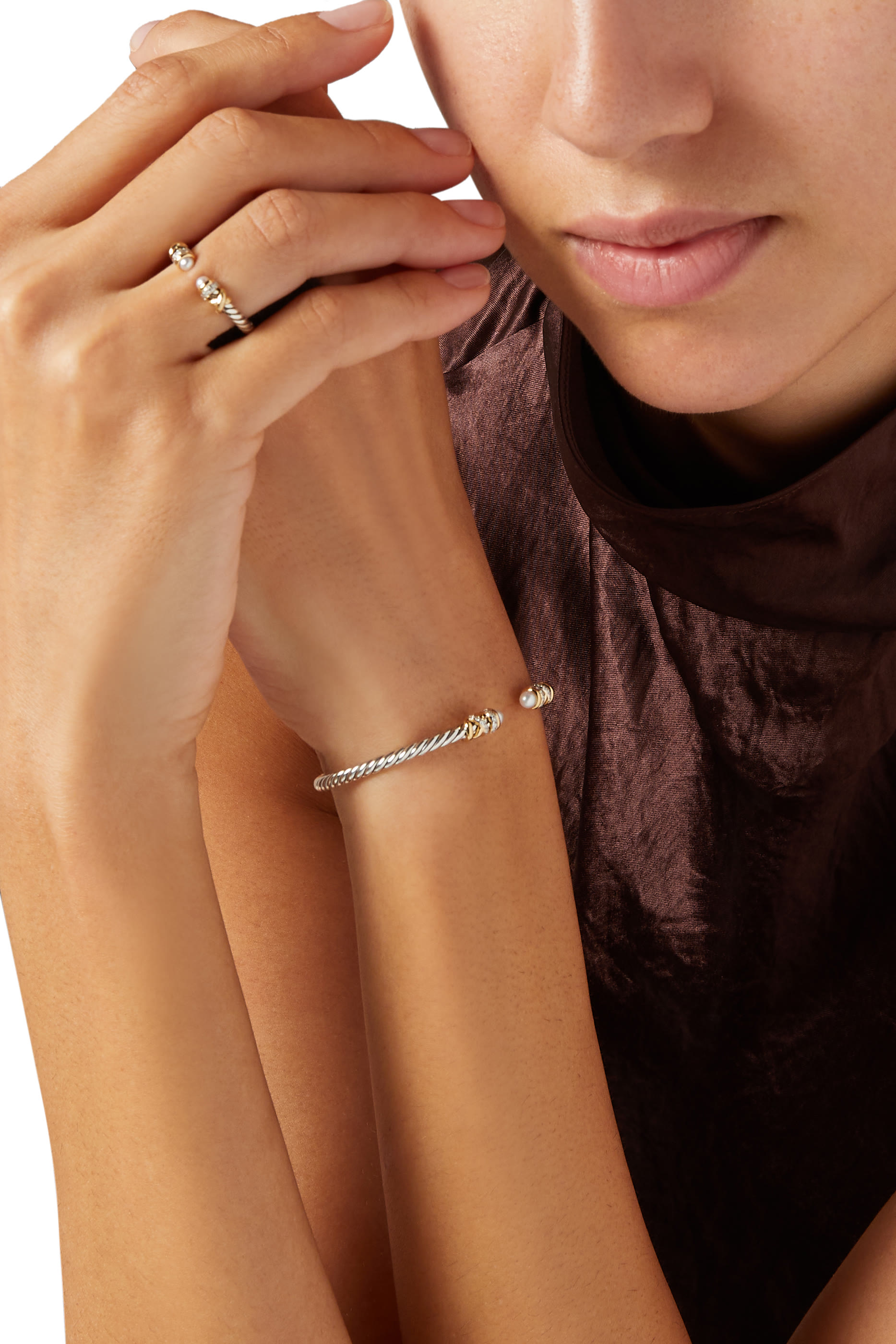 خاتم بيتيت هيلينا مرصع بالماس، فضة إسترلينية وذهب أصفر عيار 18