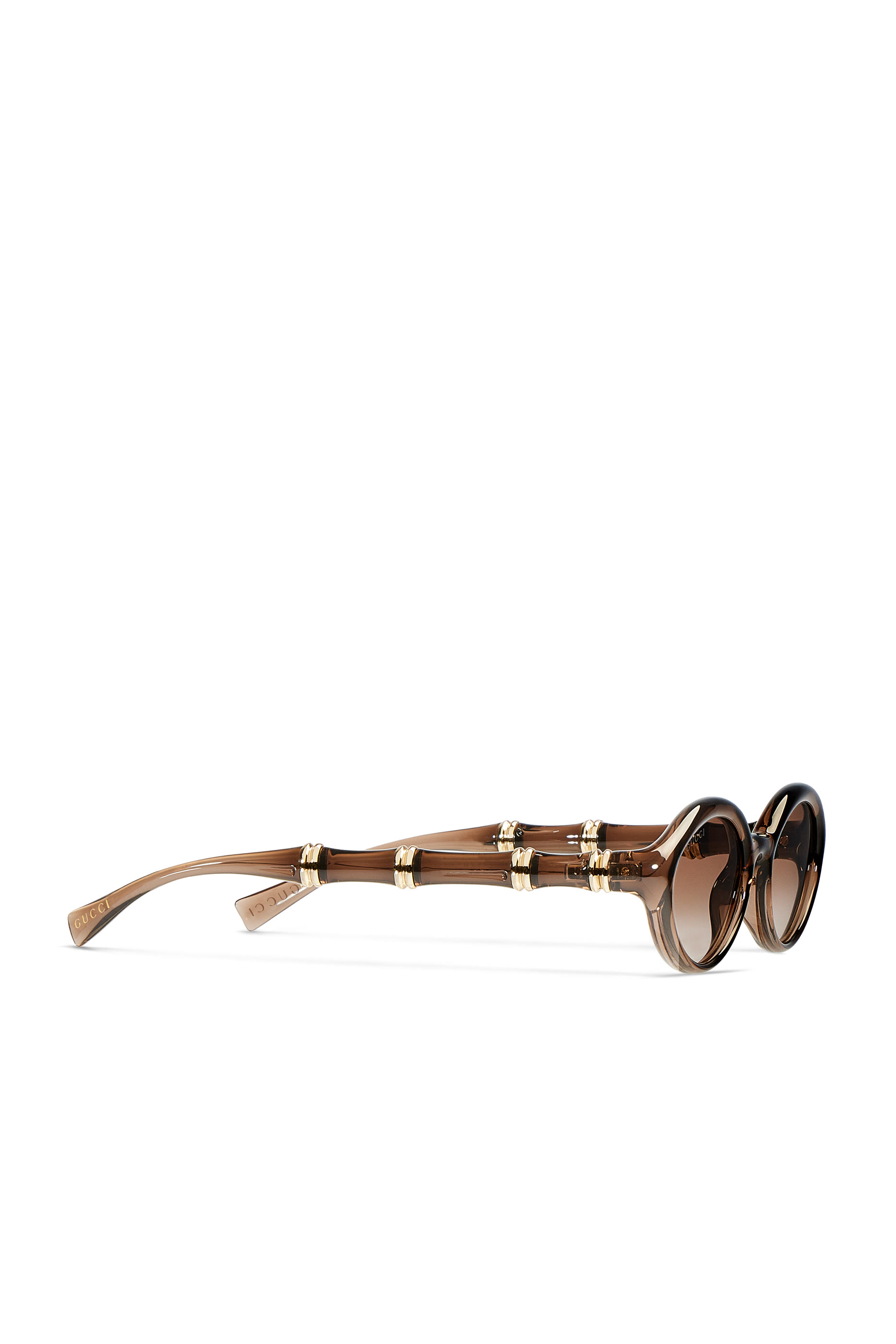 نظارة شمسية بإطار بيضاوي