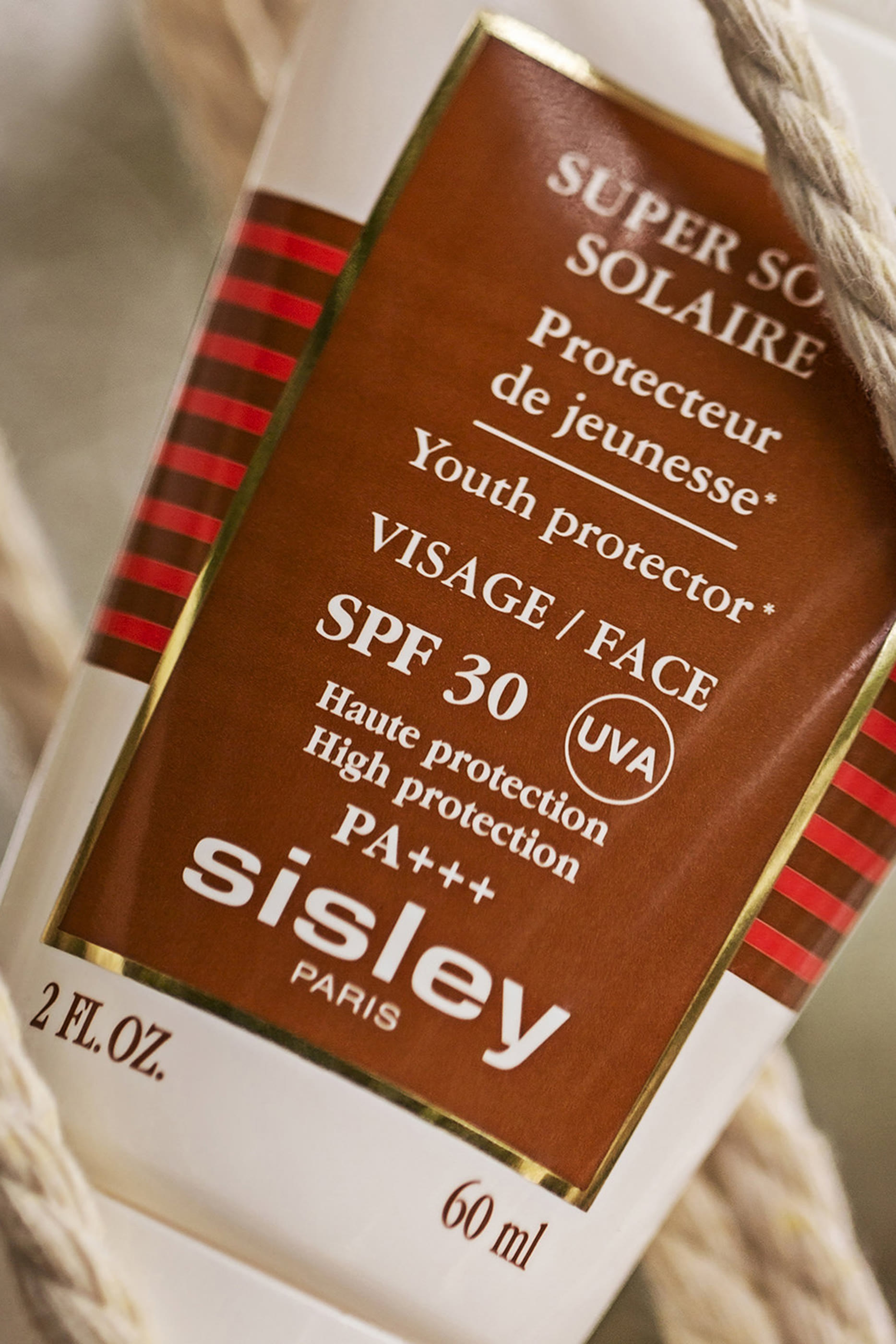 كريم الوجه سوبر سوين سولير للوقاية من الشمس مع SPF30