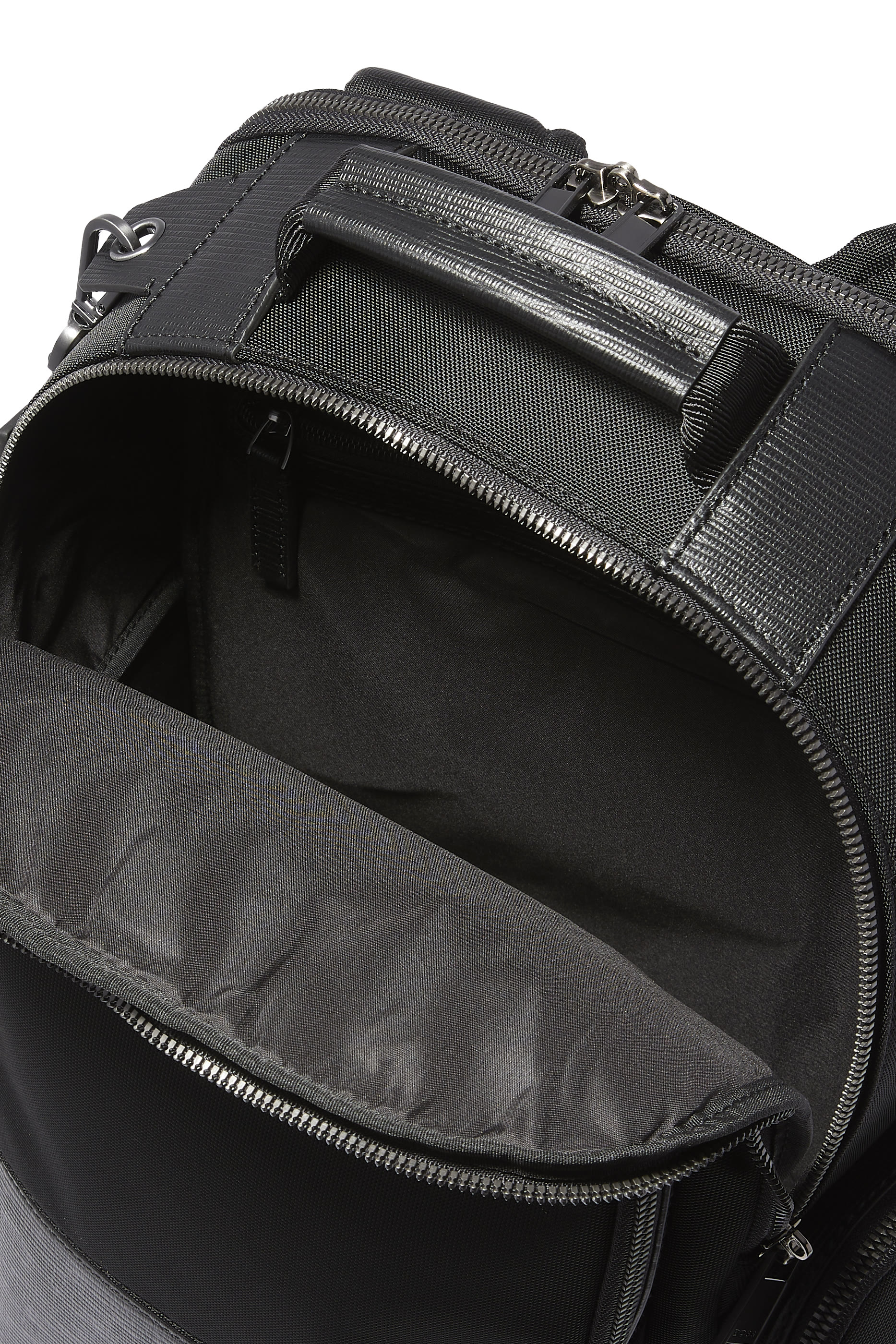 حقيبة ظهر فيرست كلاس