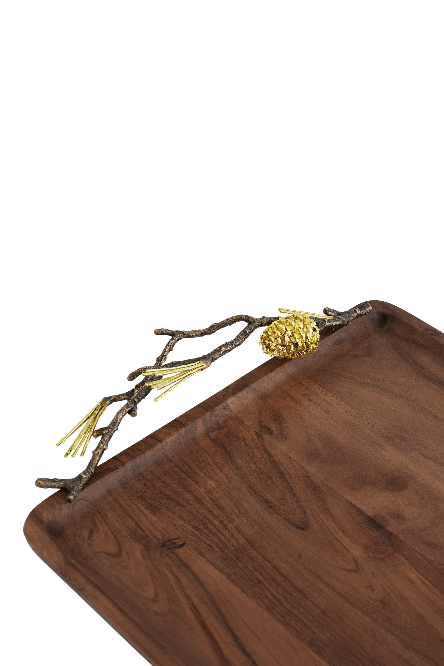 صينية خشبية متوسطة مزينة بالصنوبر