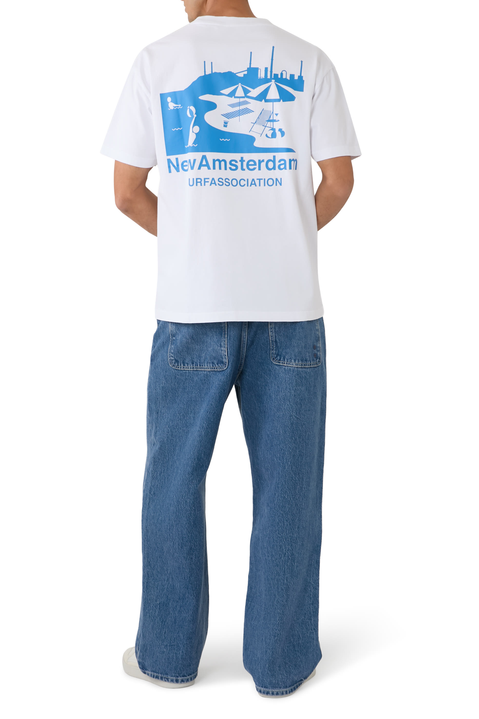 تيشيرت بطبعة شاطئ