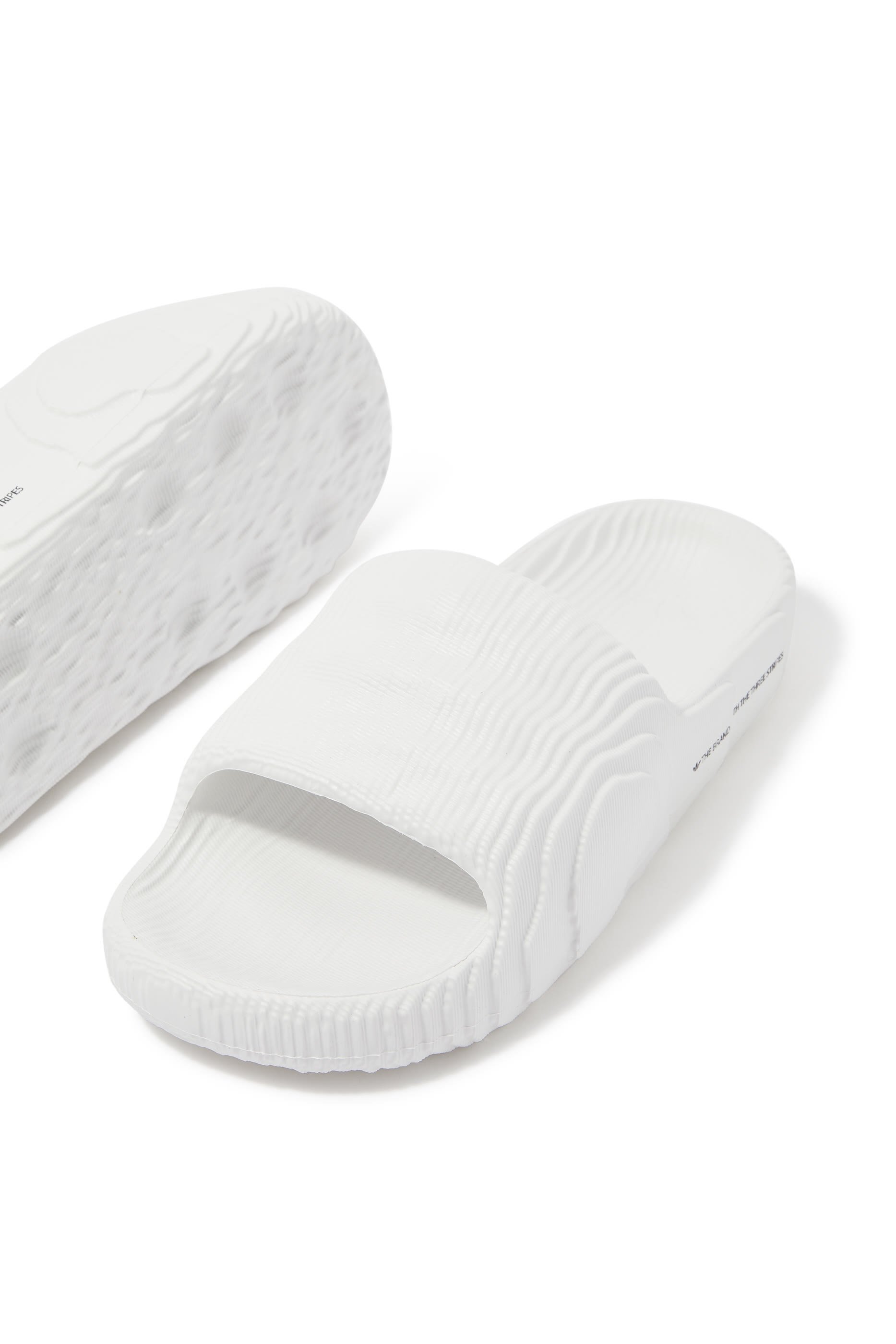 حذاء مفتوح أديليت 22