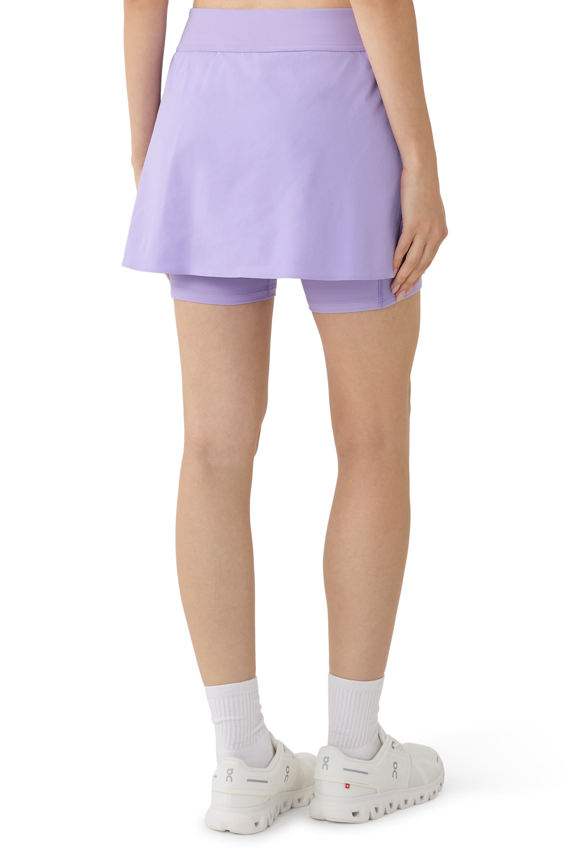 تنورة رياضية بفتحة