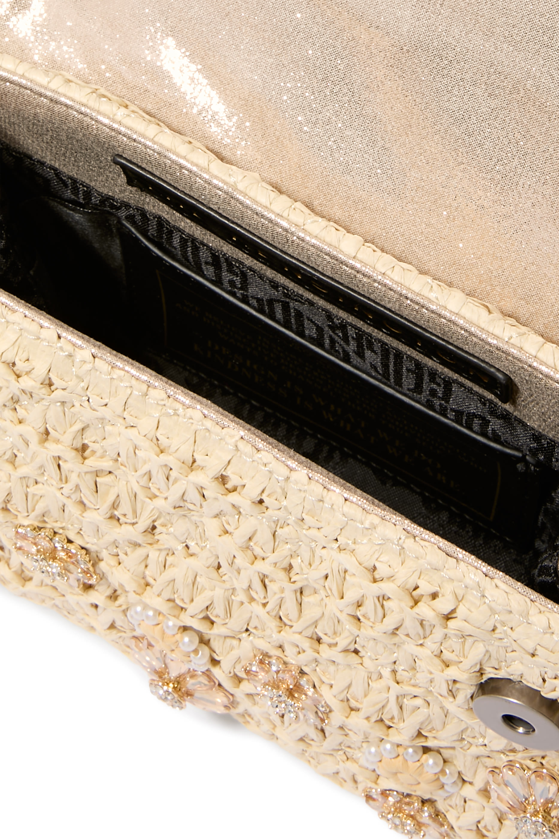 حقيبة كروس بودي كينسينغتون صغيرة بتأثير رافيا