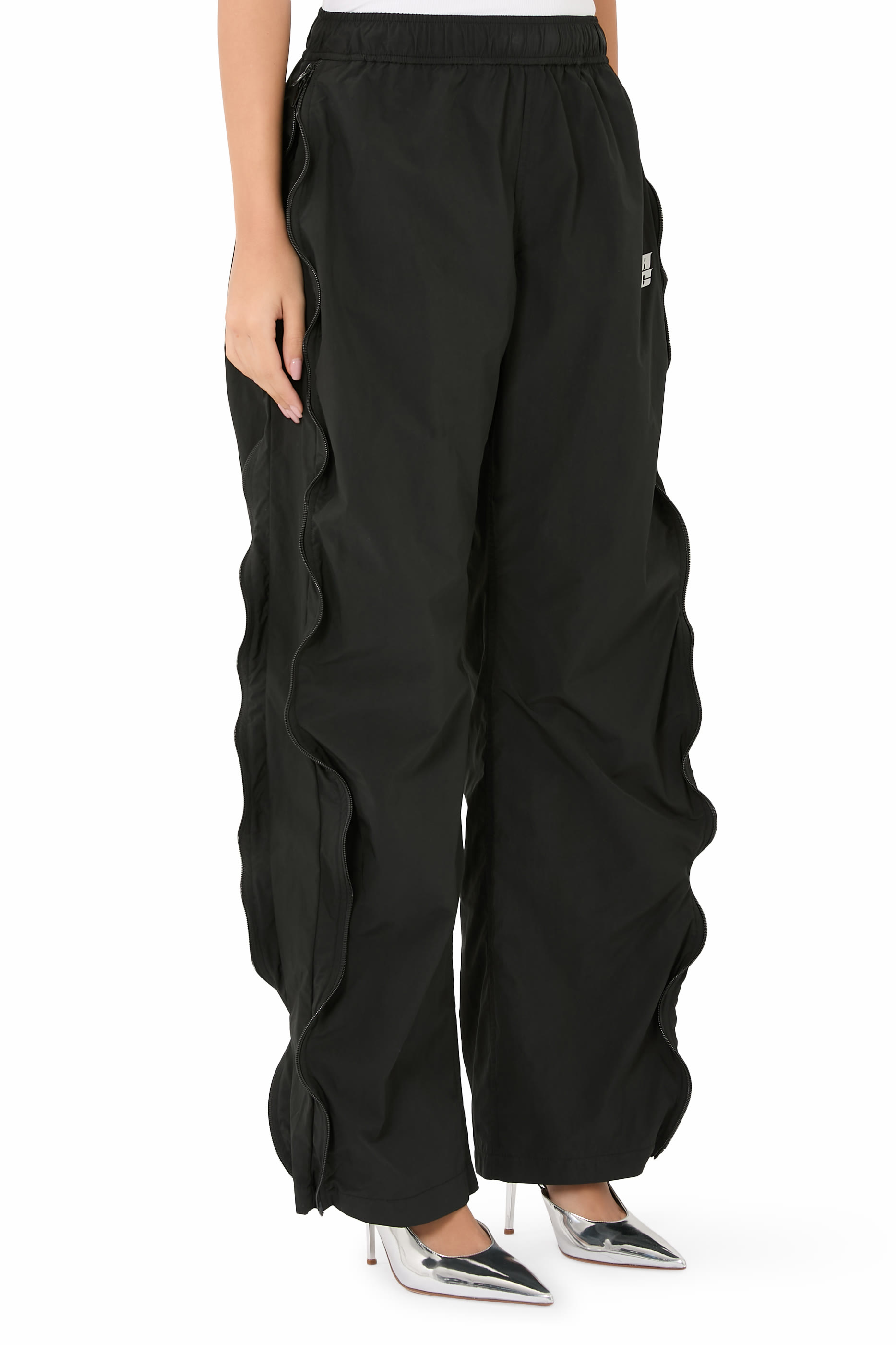 بنطال رياضي بشعار الماركة