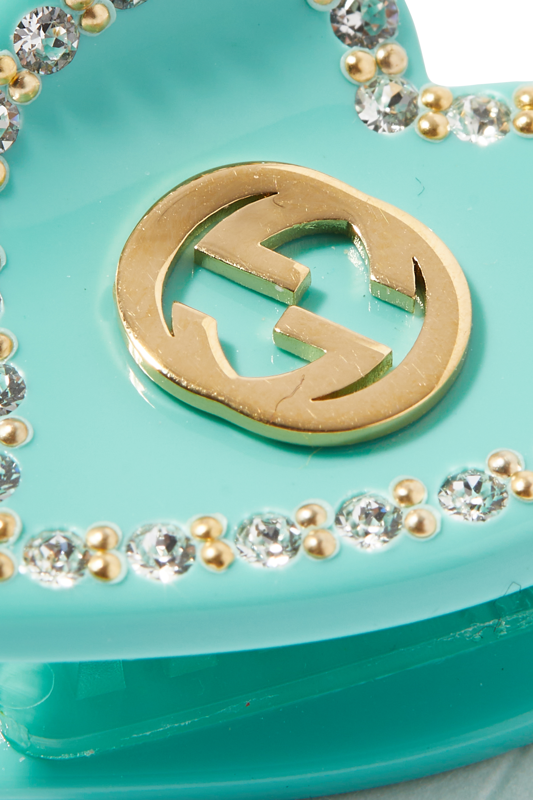 مشبك شعر بتصميم قلب بحرفي شعار الماركة متداخلين