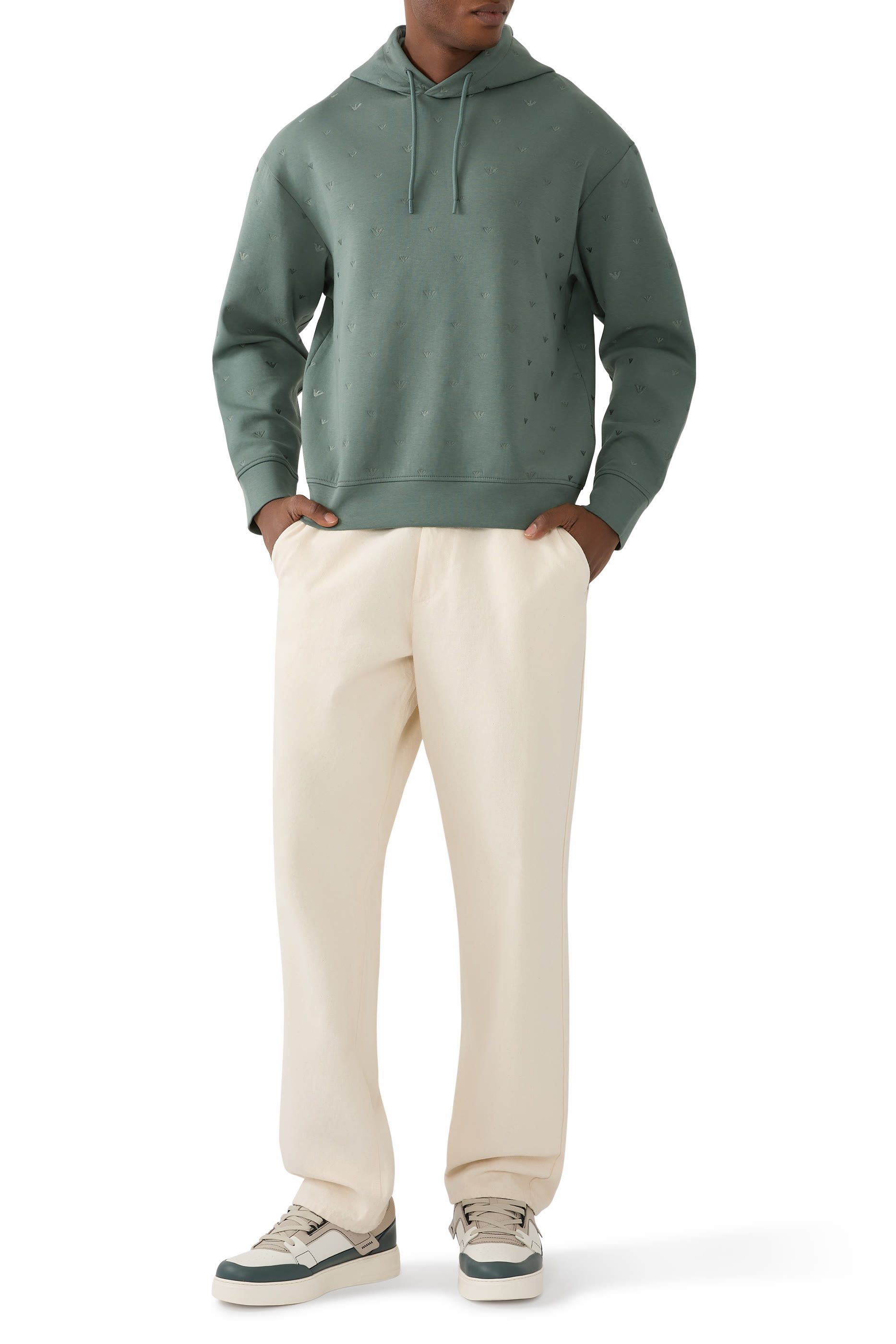 سنيكرز جلد بشعار الماركة