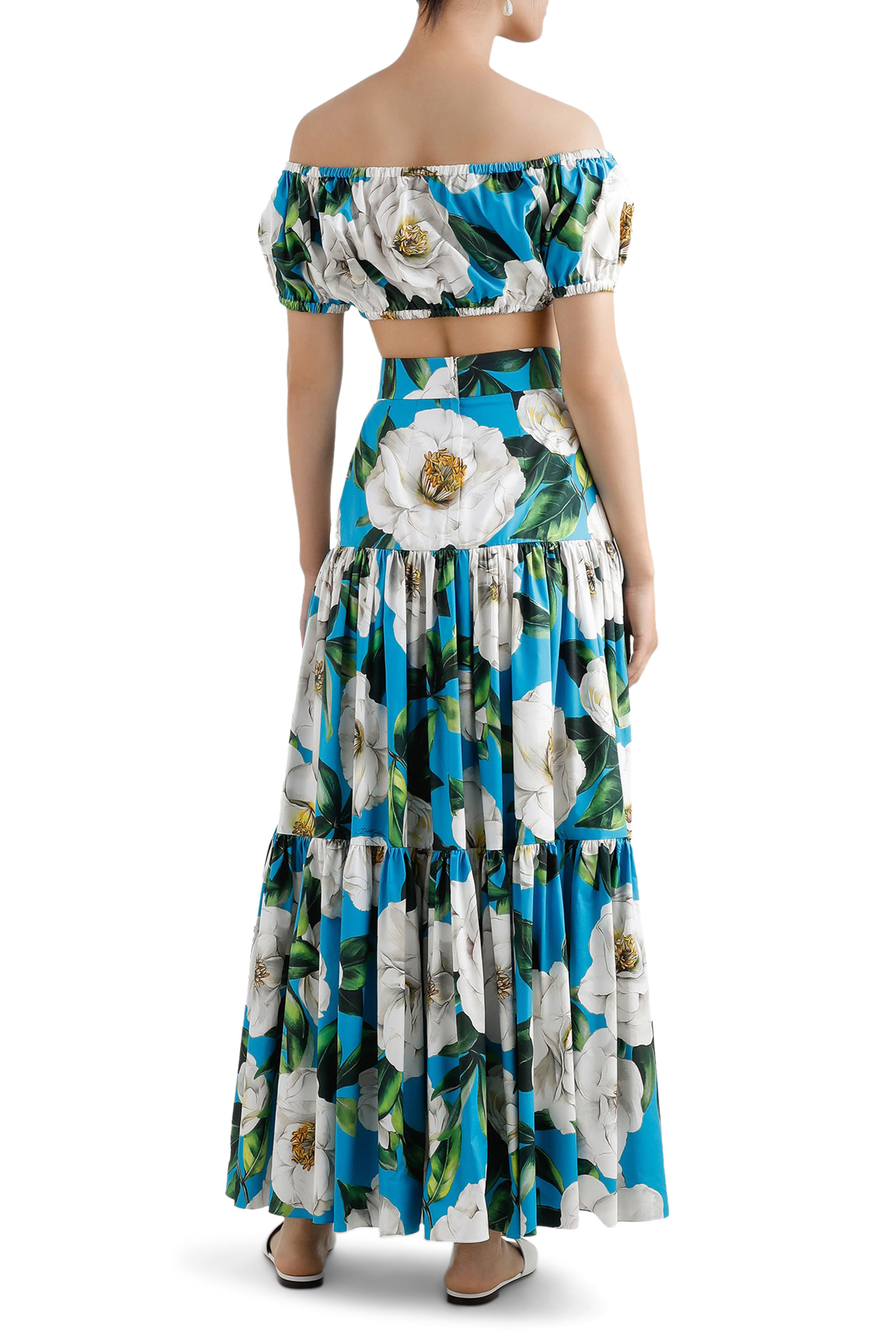 تنورة بطبعة زهور