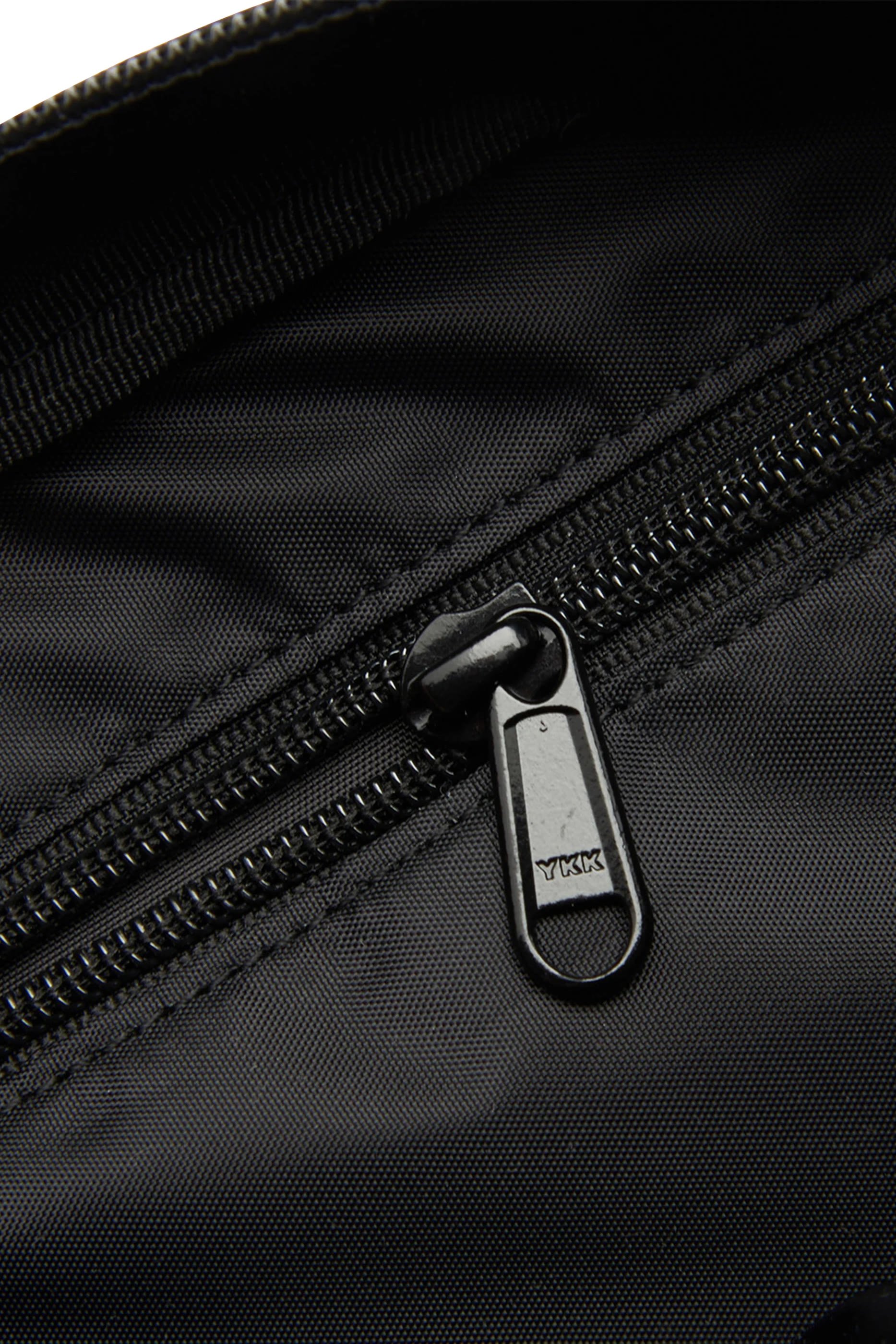 حقيبة ايسنشالز