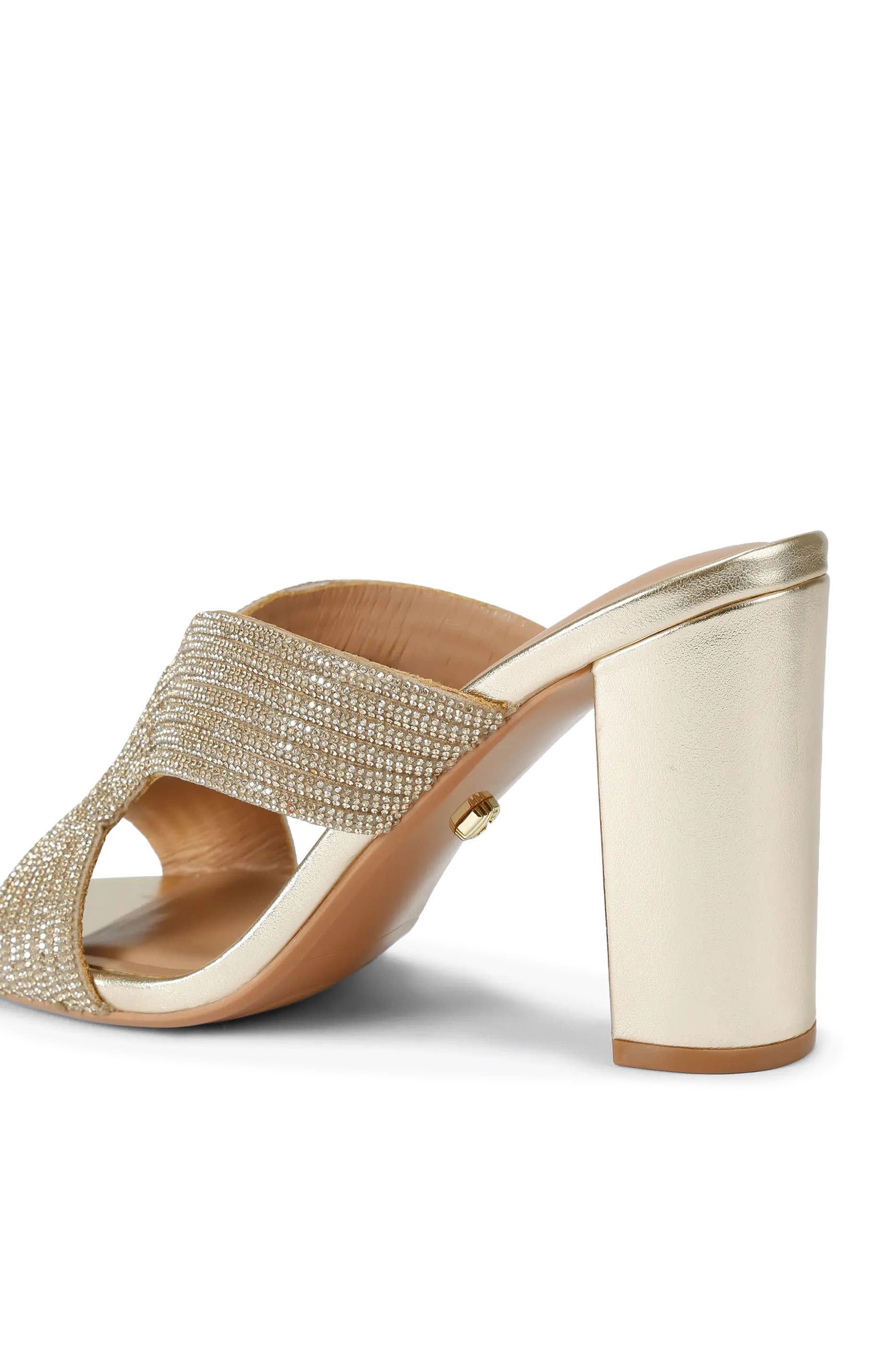 حذاء كارفيلا باباراتزي 90 مفتوح من الخلف بكعب عريض