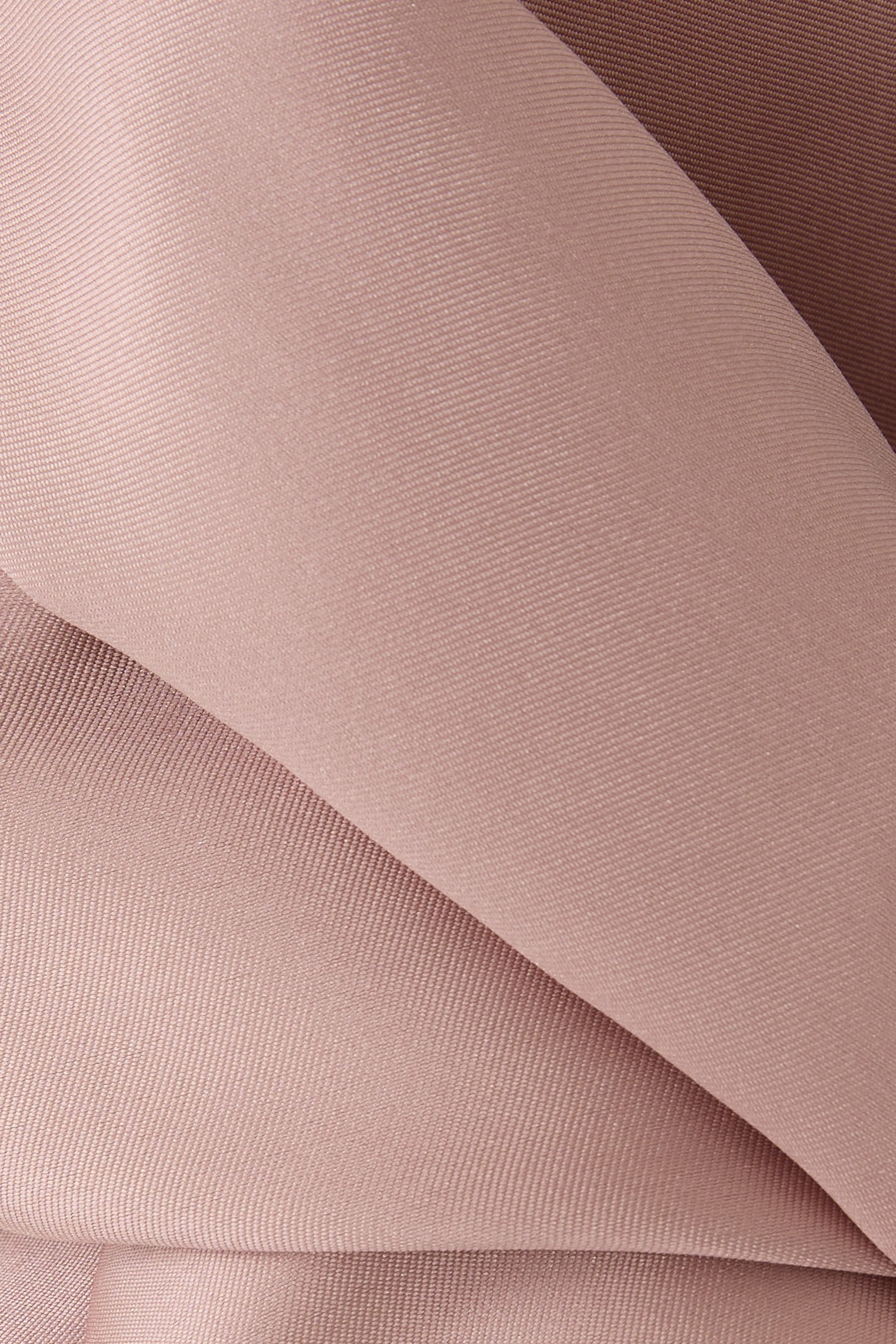 فستان رينيه بطول الكاحل بشال