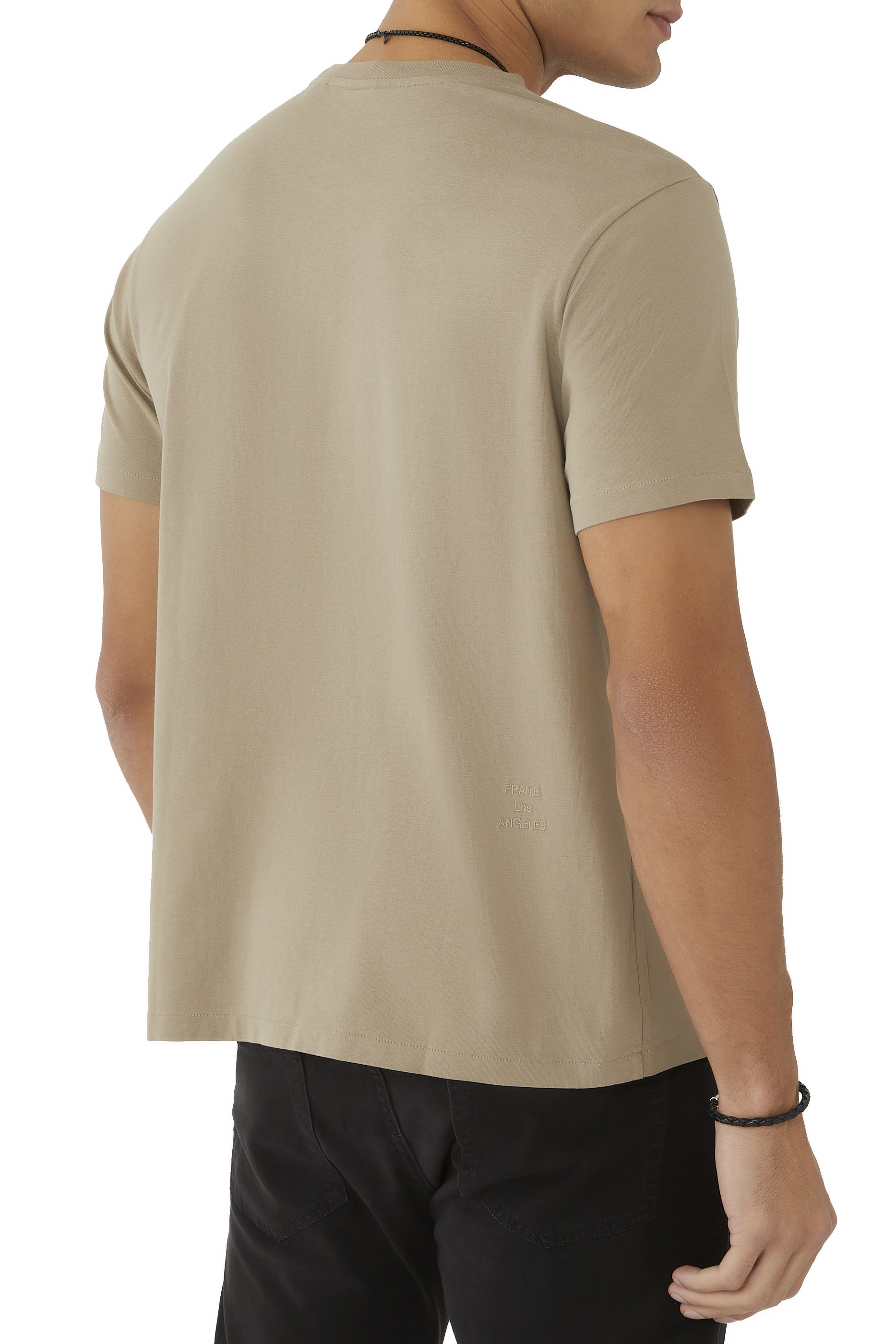 تيشيرت بشعار الماركة قطن