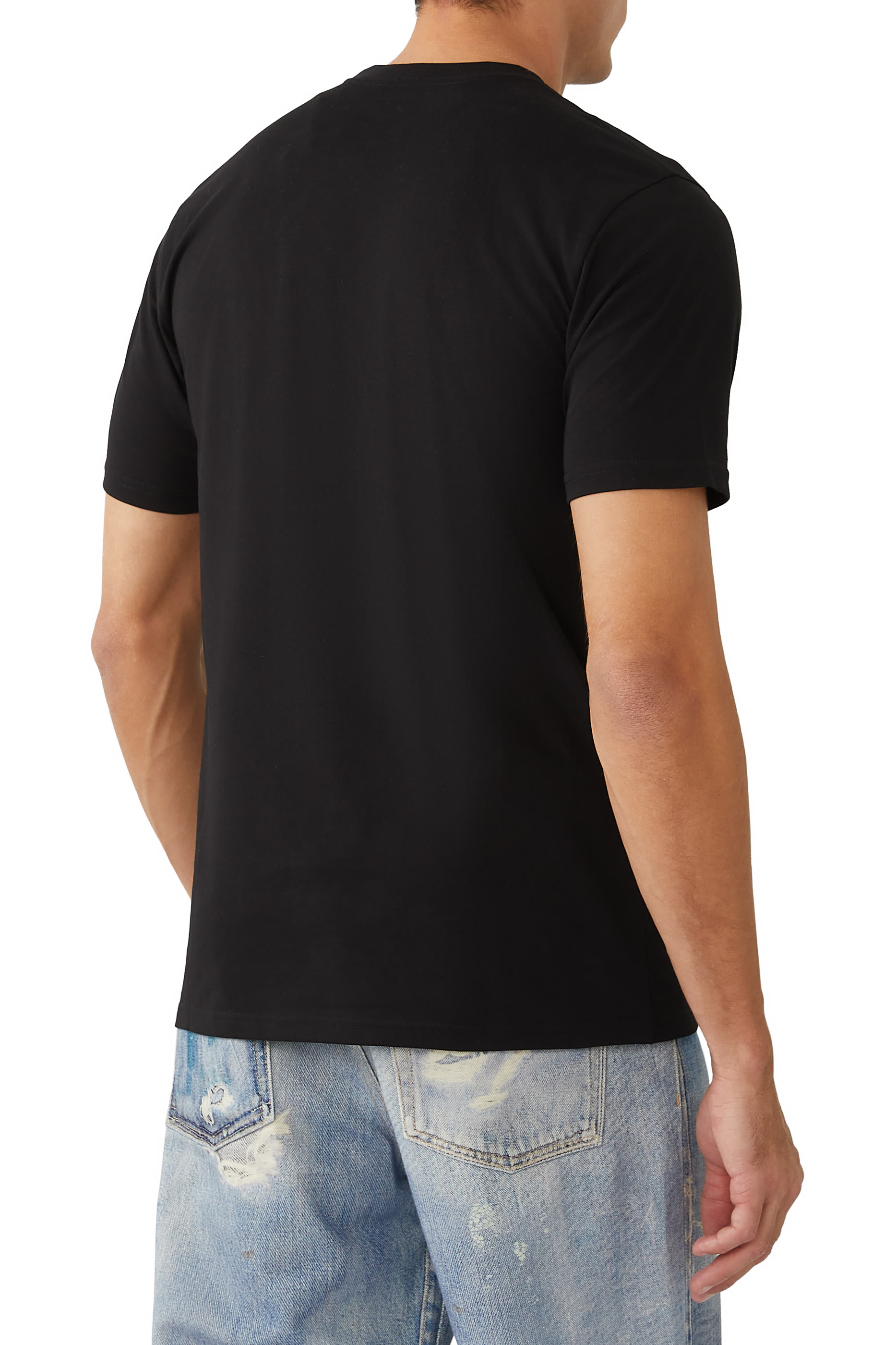 تيشيرت بجيب وأكمام قصيرة