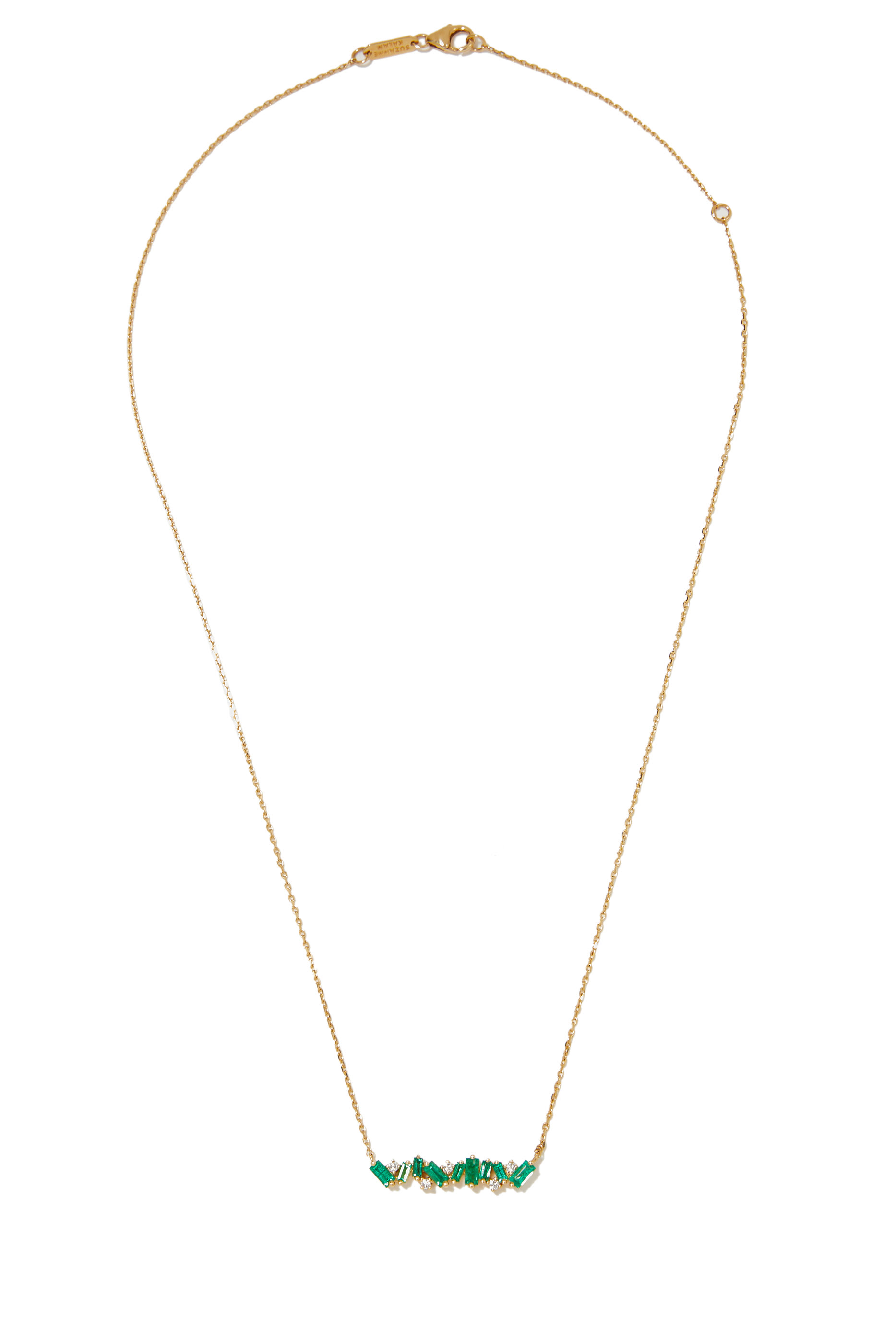 قلادة سباركلر بدلاية بشكل قضيب مرصعة بأحجار زمرد مستطيلة