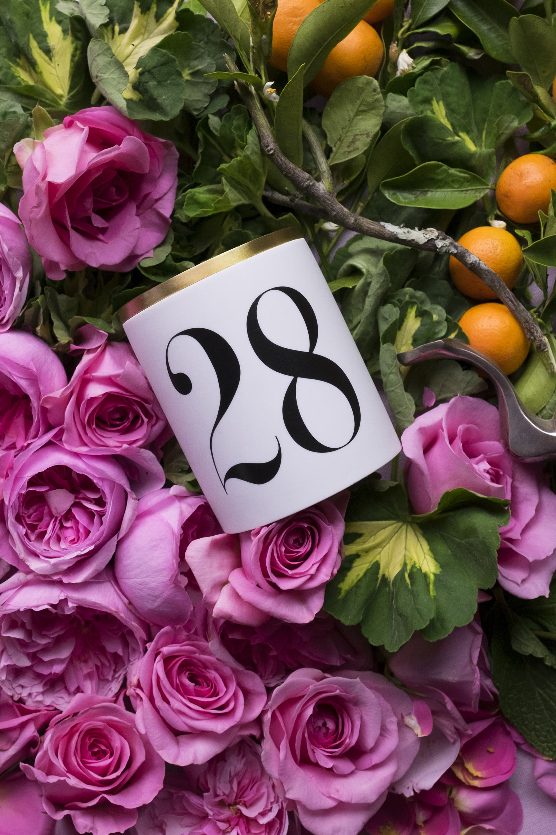 شمعة مامونيا رقم 28 بثلاثة فتائل