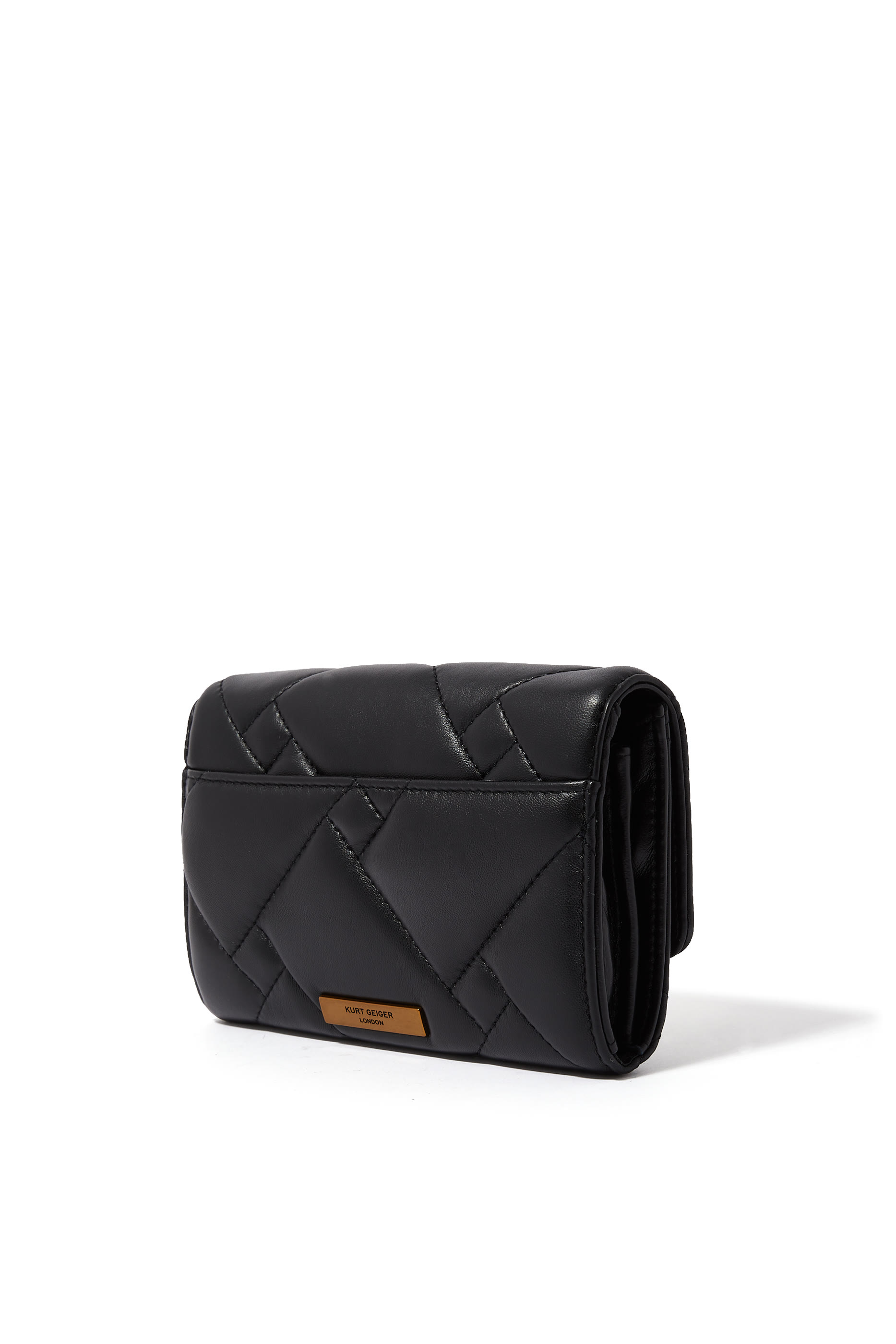 محفظة منفوخة بسلسلة