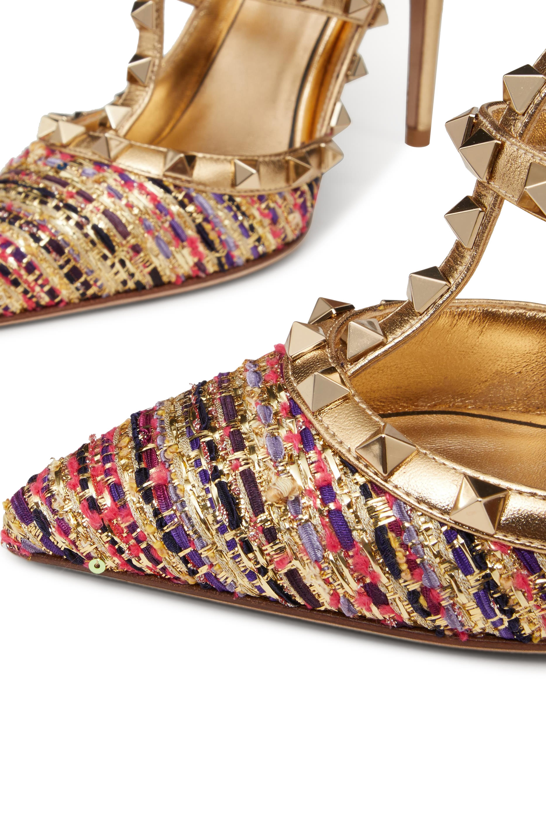 حذاء كلاسيك 100 فالنتينو غارافاني تويد مرصعة بحلي هرمية