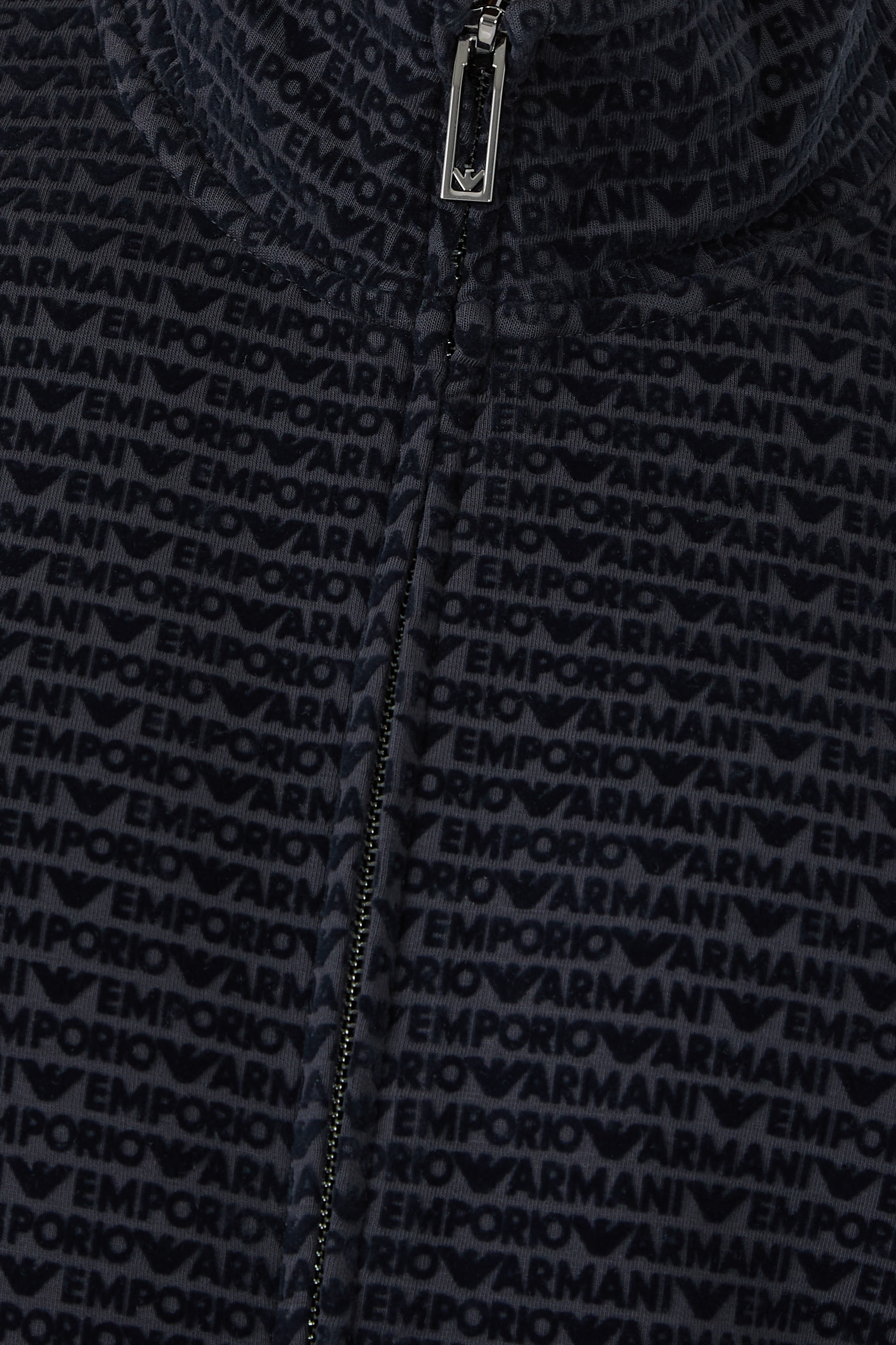 سويت شيرت بسحاب كامل ونقشة شعار الماركة بملمس بارز بالكامل جرسيه