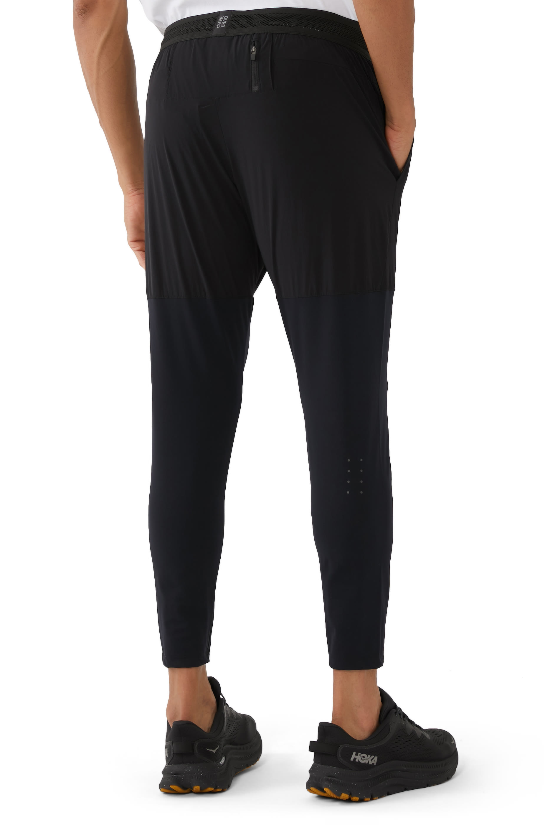 بنطال رياضي بشعار الماركة