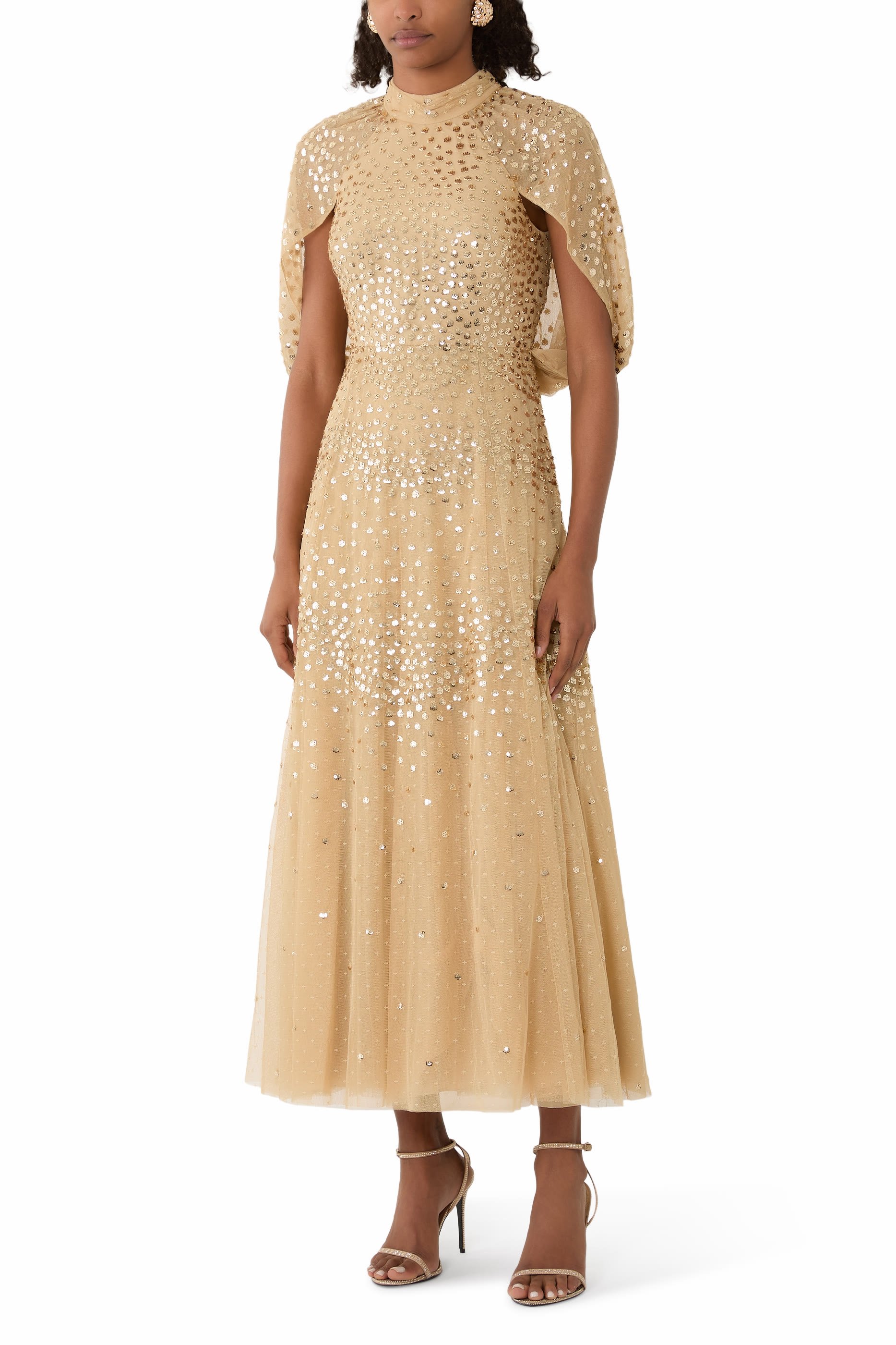 فستان سكالوب مطرز بالترتر وكاب