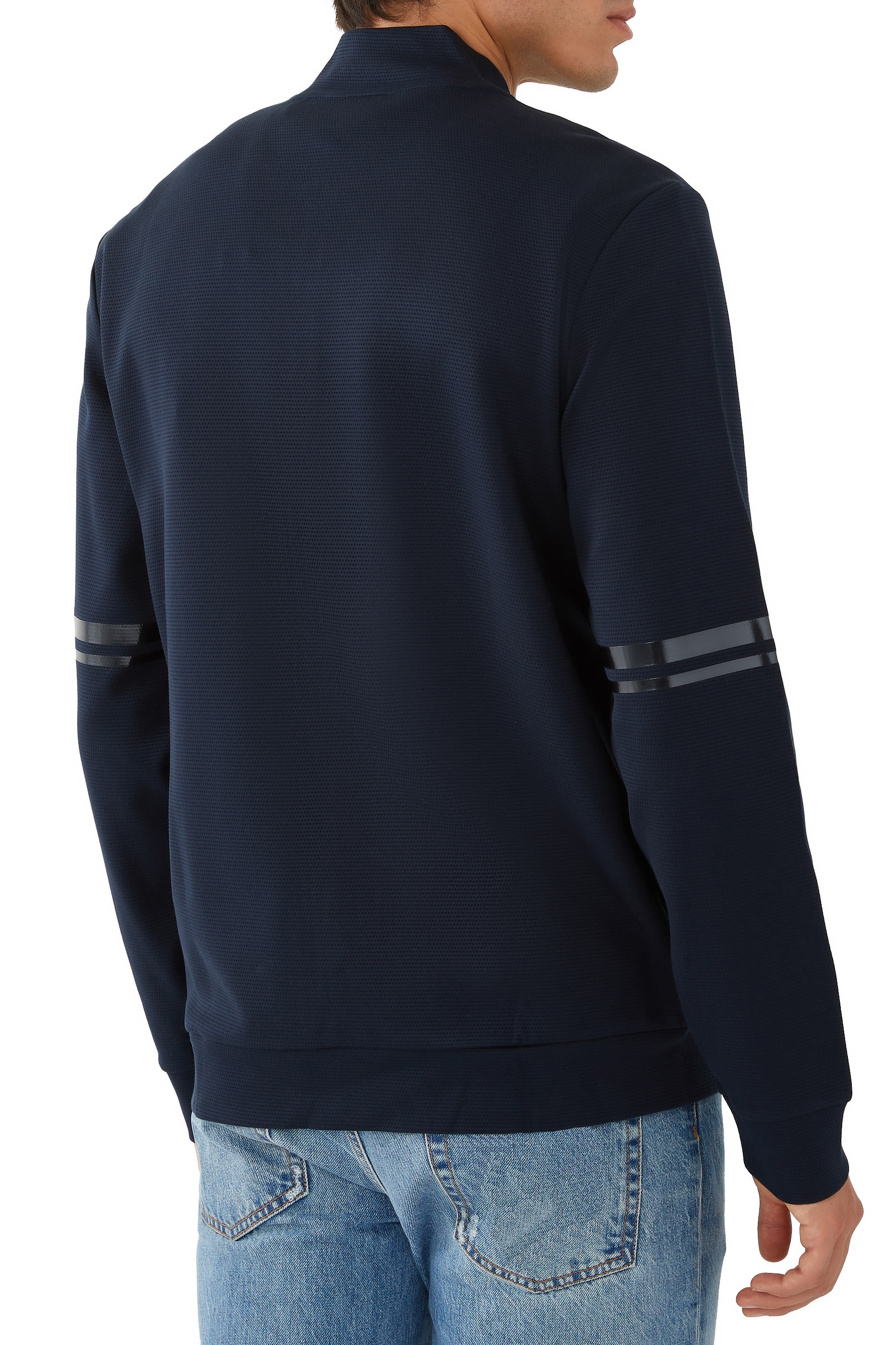 جاكيت سامو بتفاصيل عاكسة