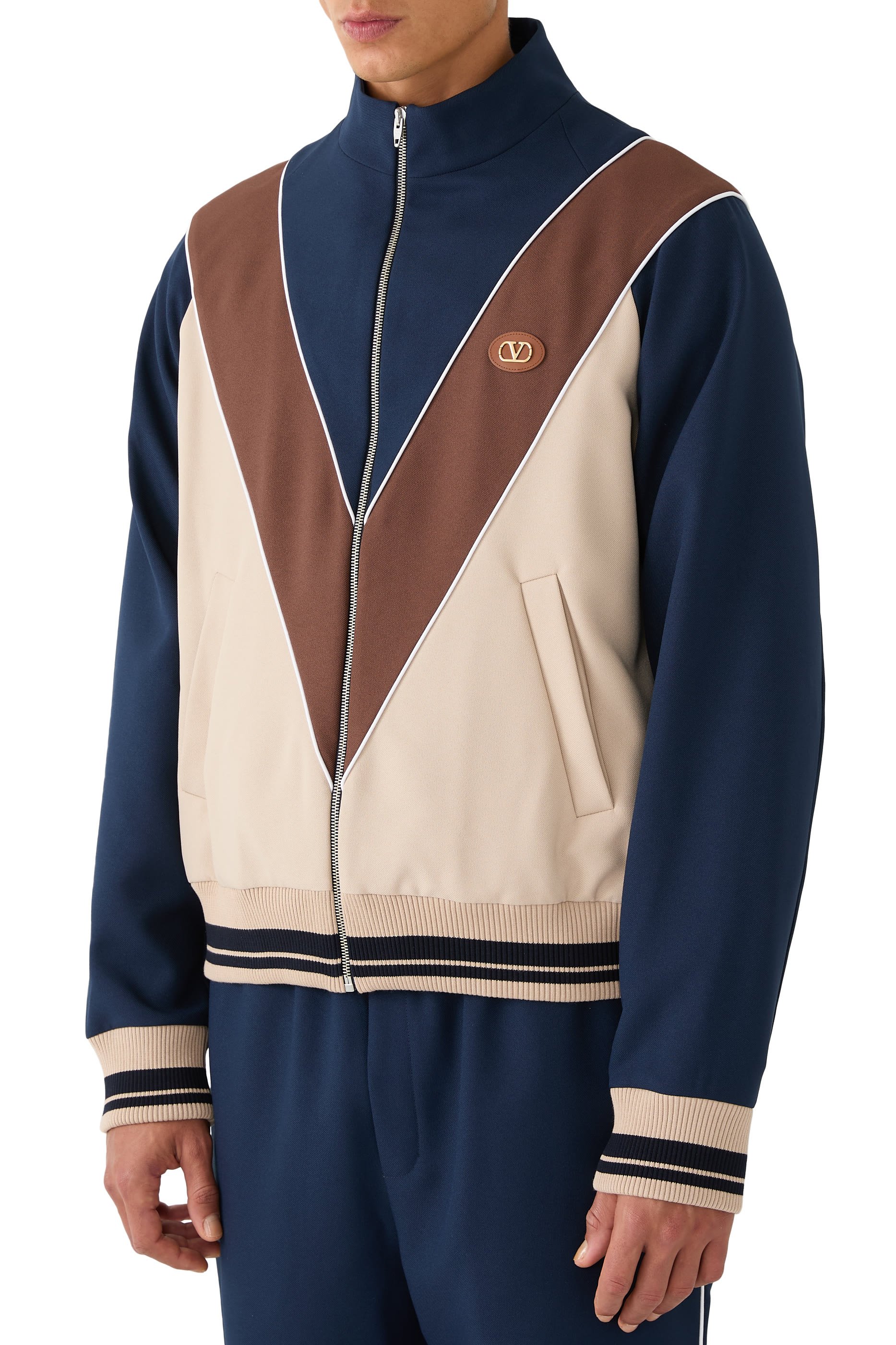 سويت شيرت بسحاب ورقعة شعار الماركة