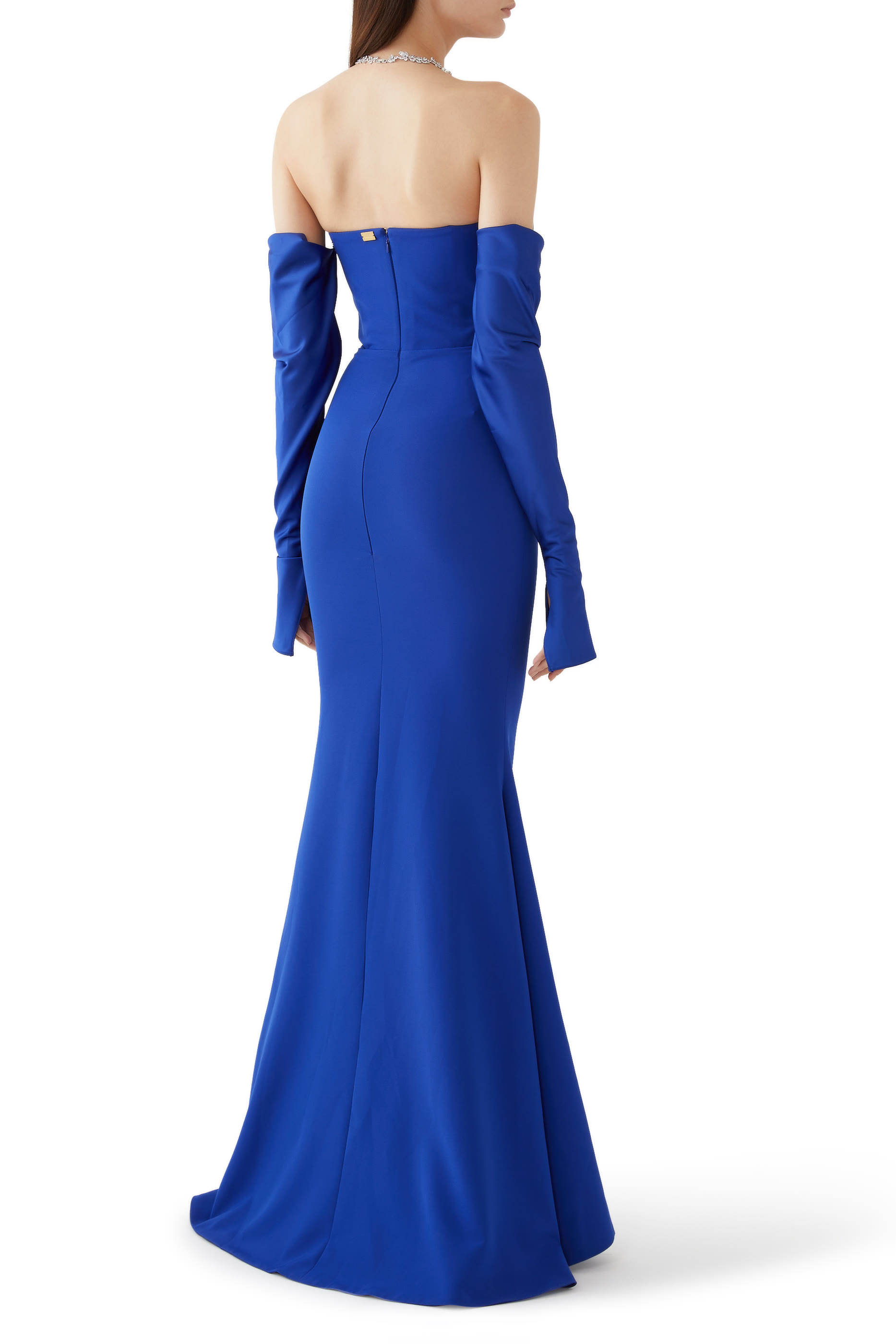 فستان سهرة بلا أكمام بقفازات طويلة