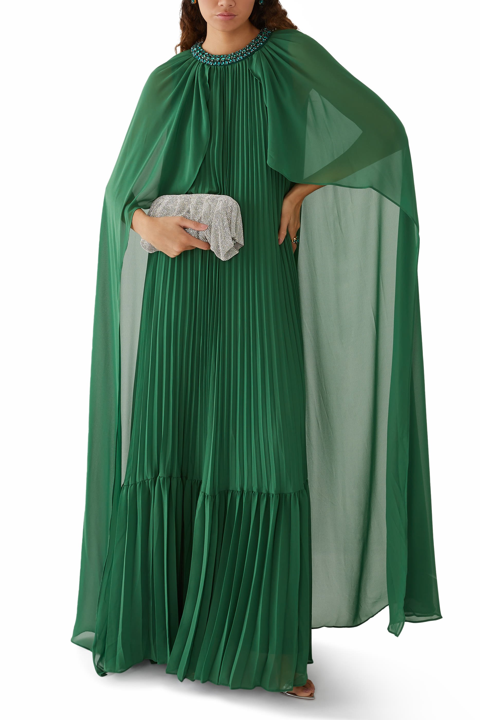 فستان طويل مع كاب شيفون