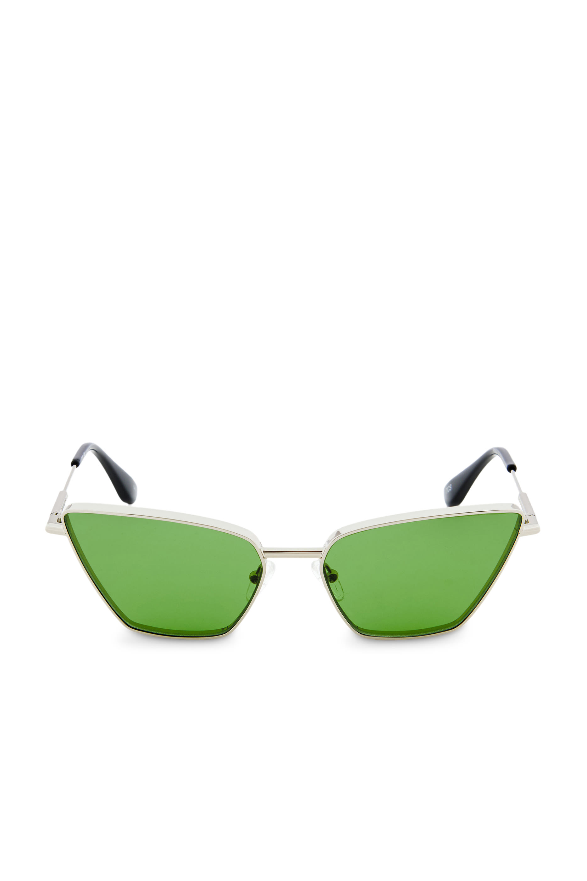 نظارة شمسية بإطار عين القطة