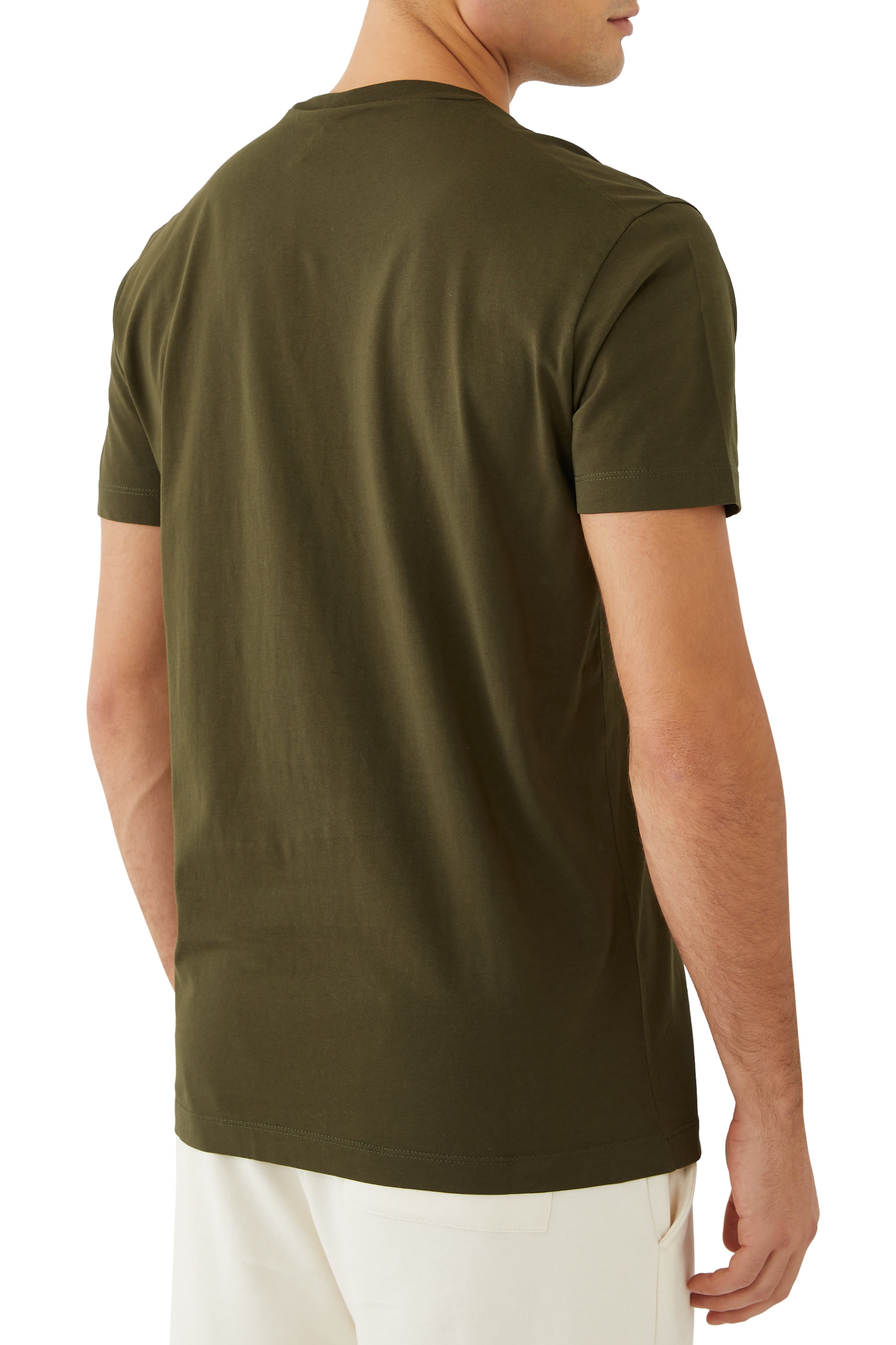 تيشيرت كول فيت بحلية بشعار الماركة