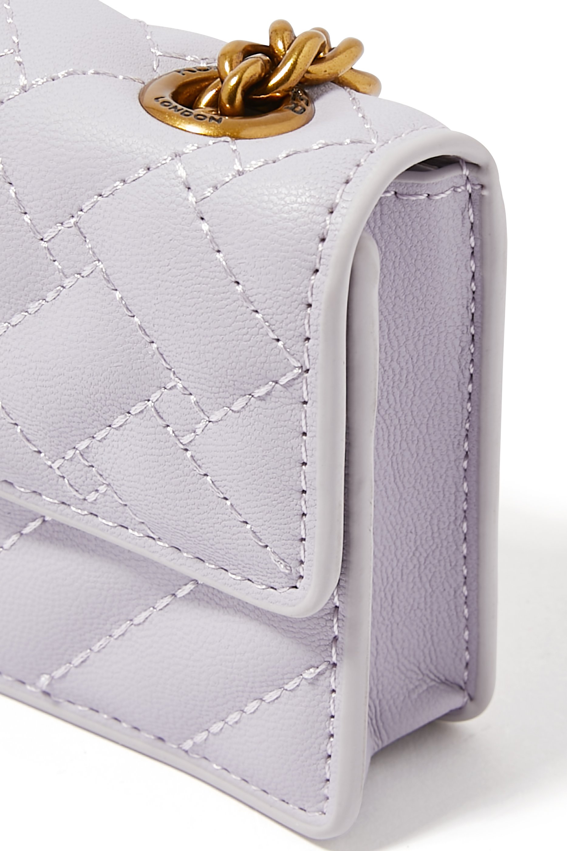 محفظة كينسينغتون صغيرة بسلسلة