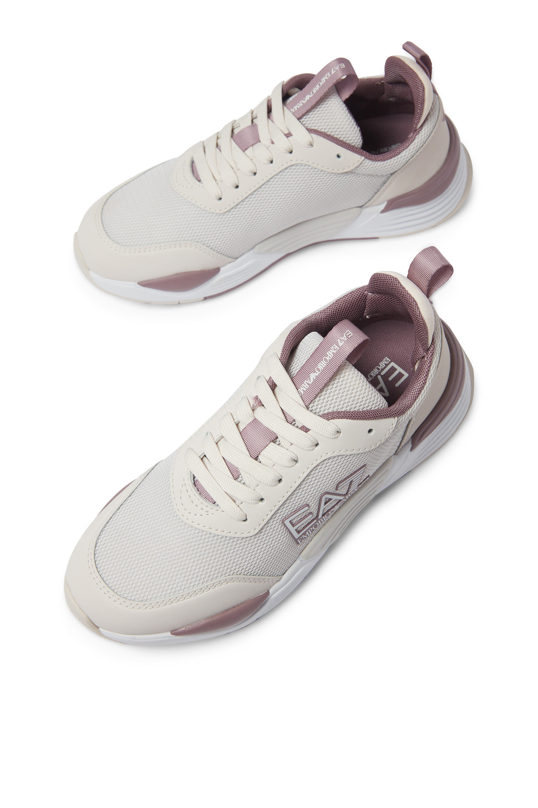 سنيكرز بشعار الماركة للأطفال