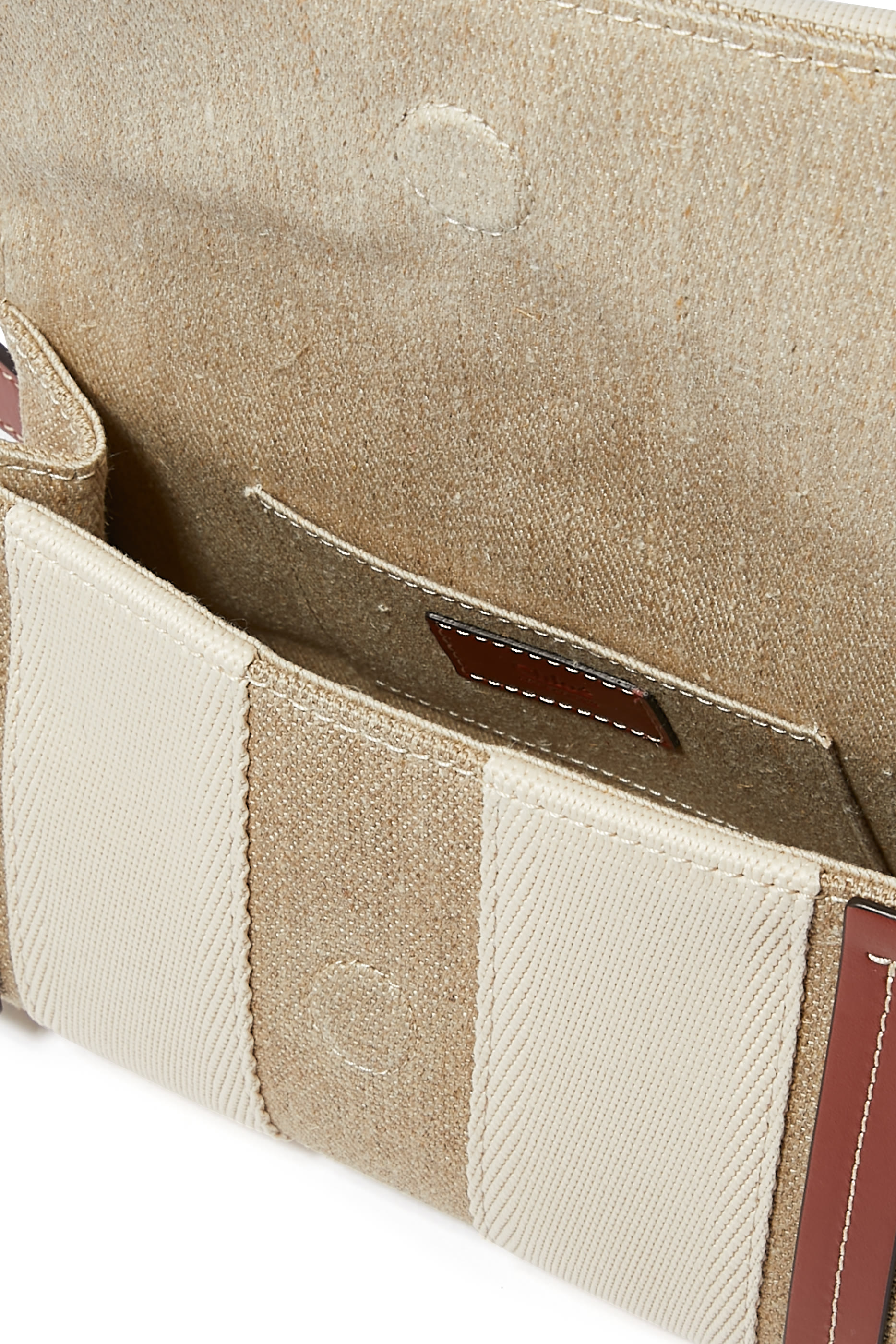 حقيبة يد وودي صغبرة