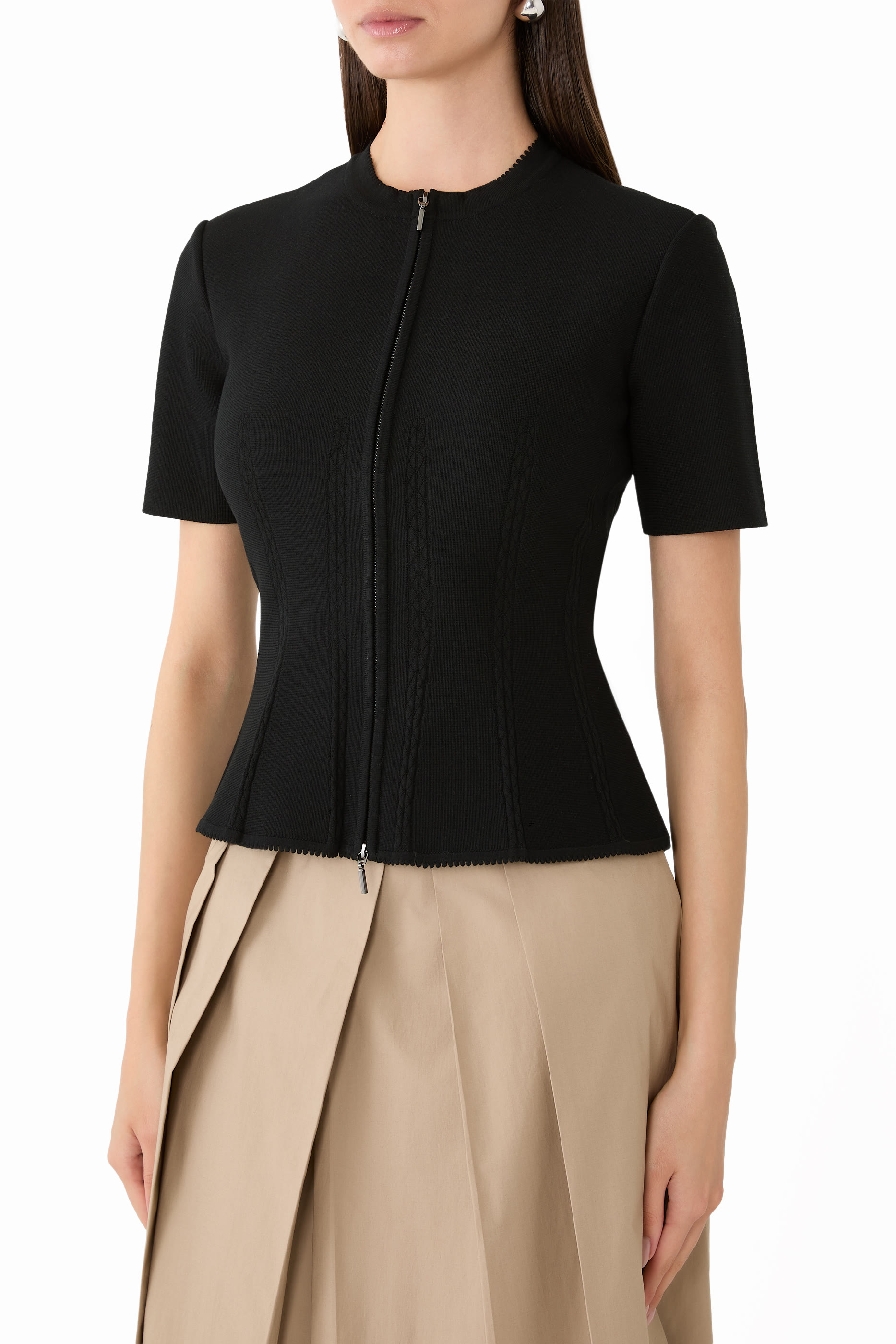 جاكيت بحياكة مطاطية بسحاب