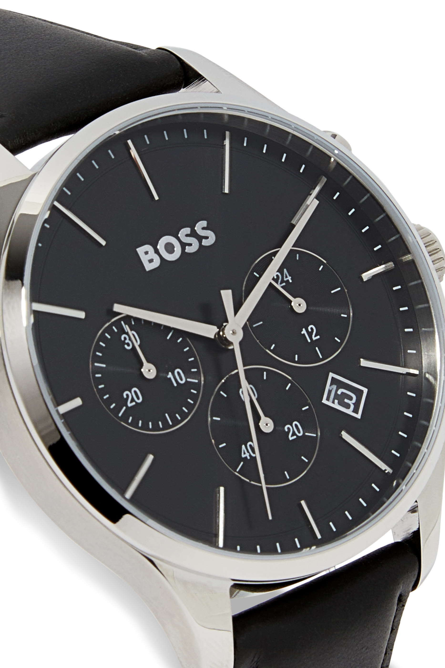 ساعة كرونوغراف بسوار جلد