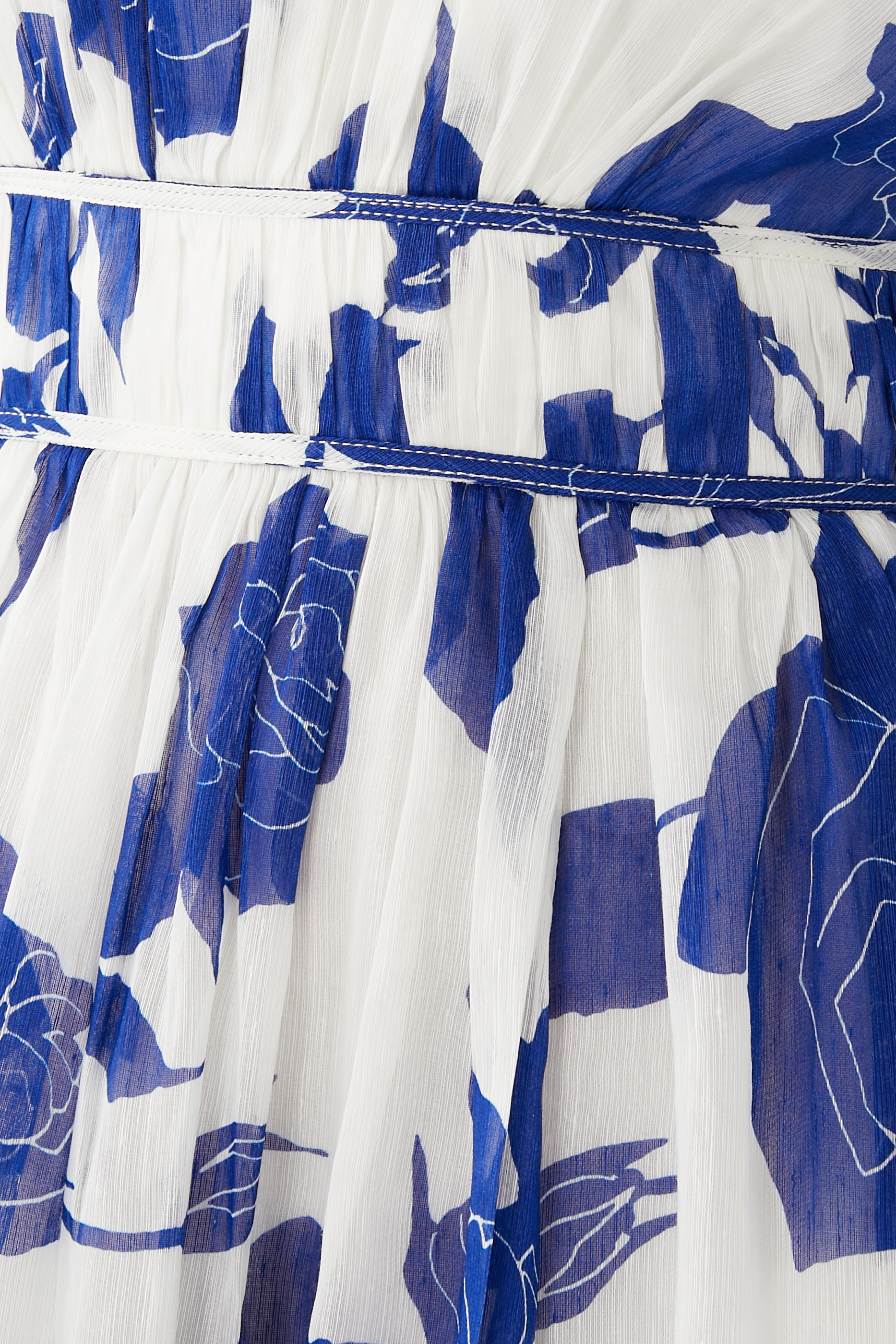 فستان اليسيوم متوسط الطول بأكمام منفوخة