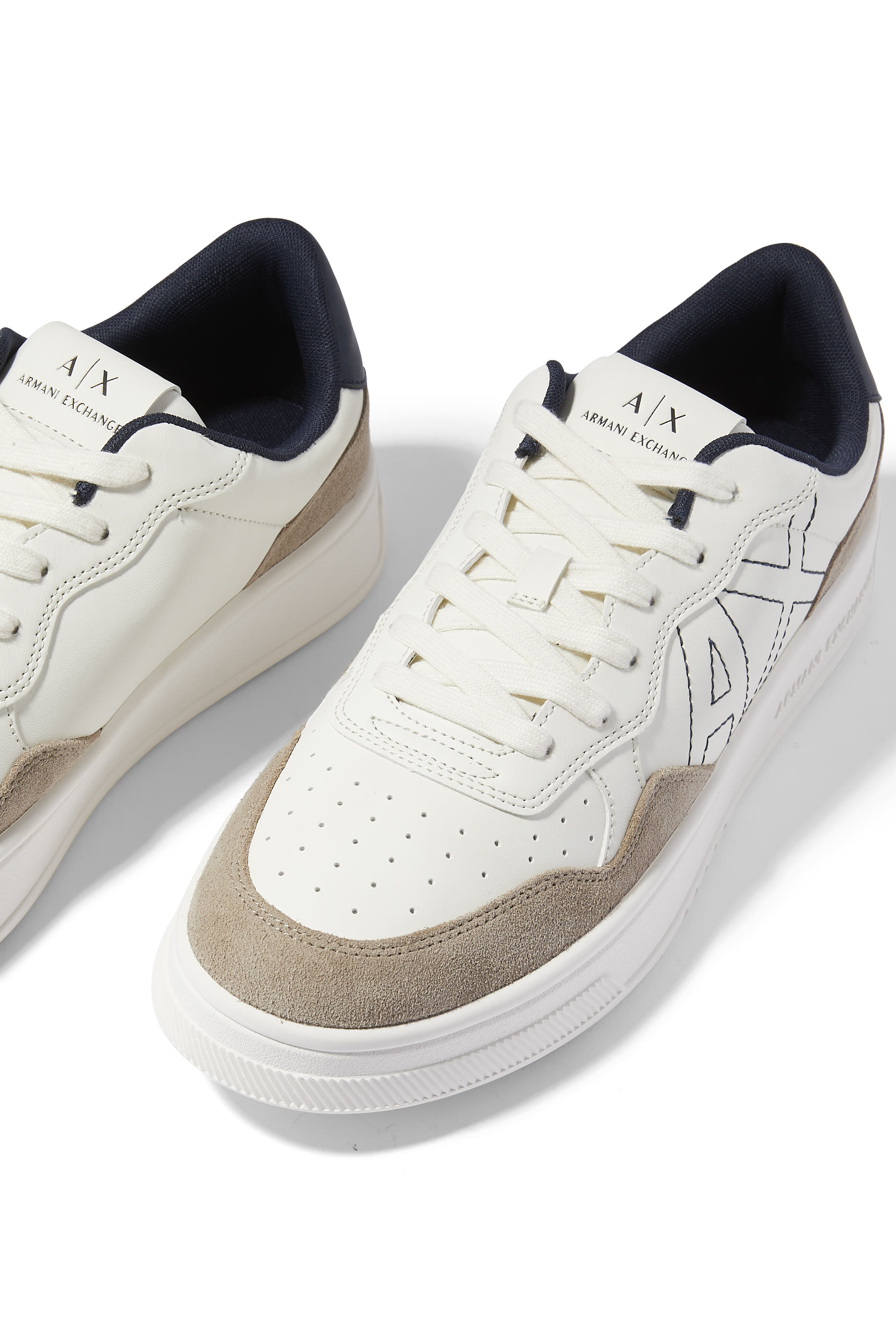 سنيكرز سياتل بكاحل منخفض