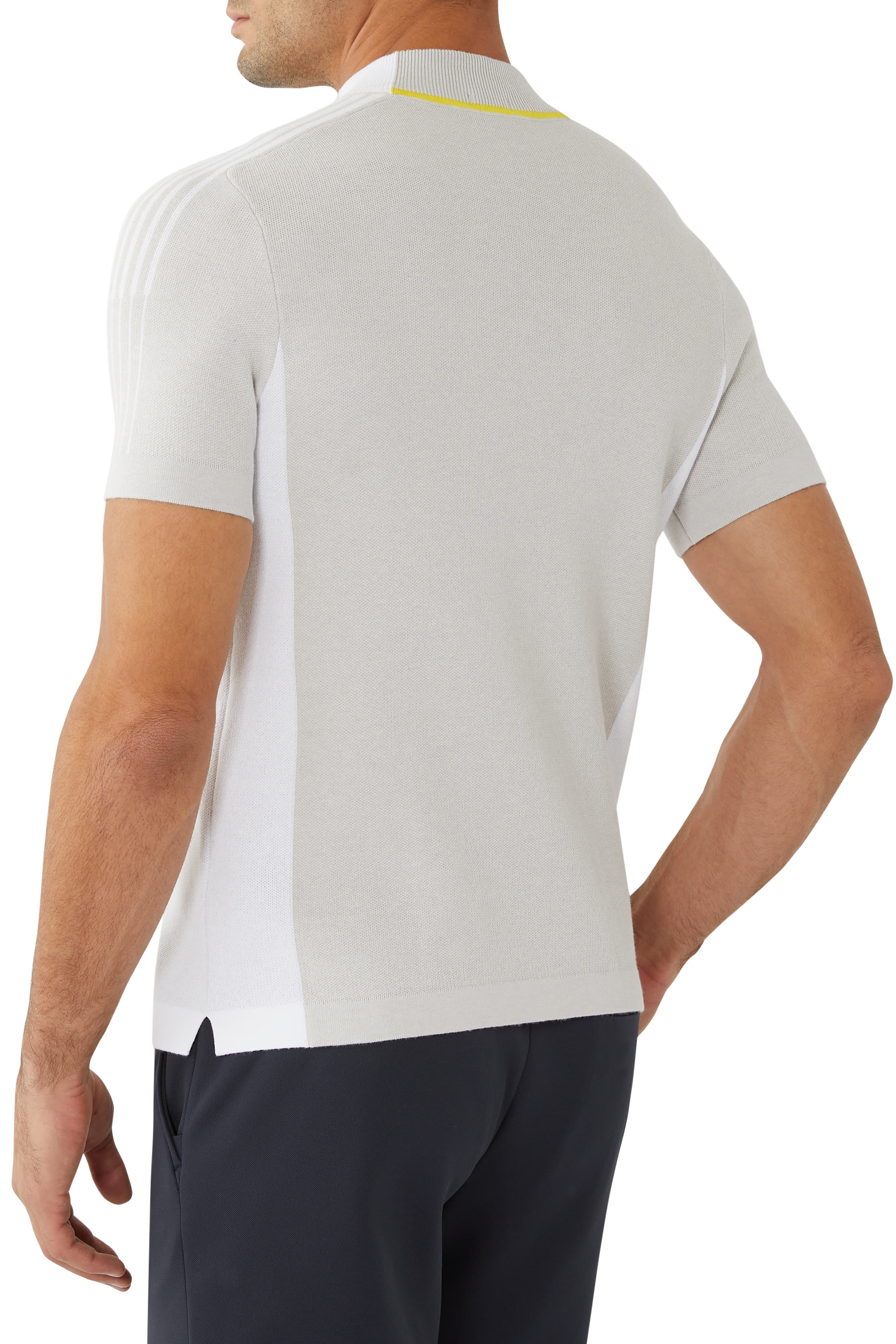 كنزة زينوس بسحاب عند العتق