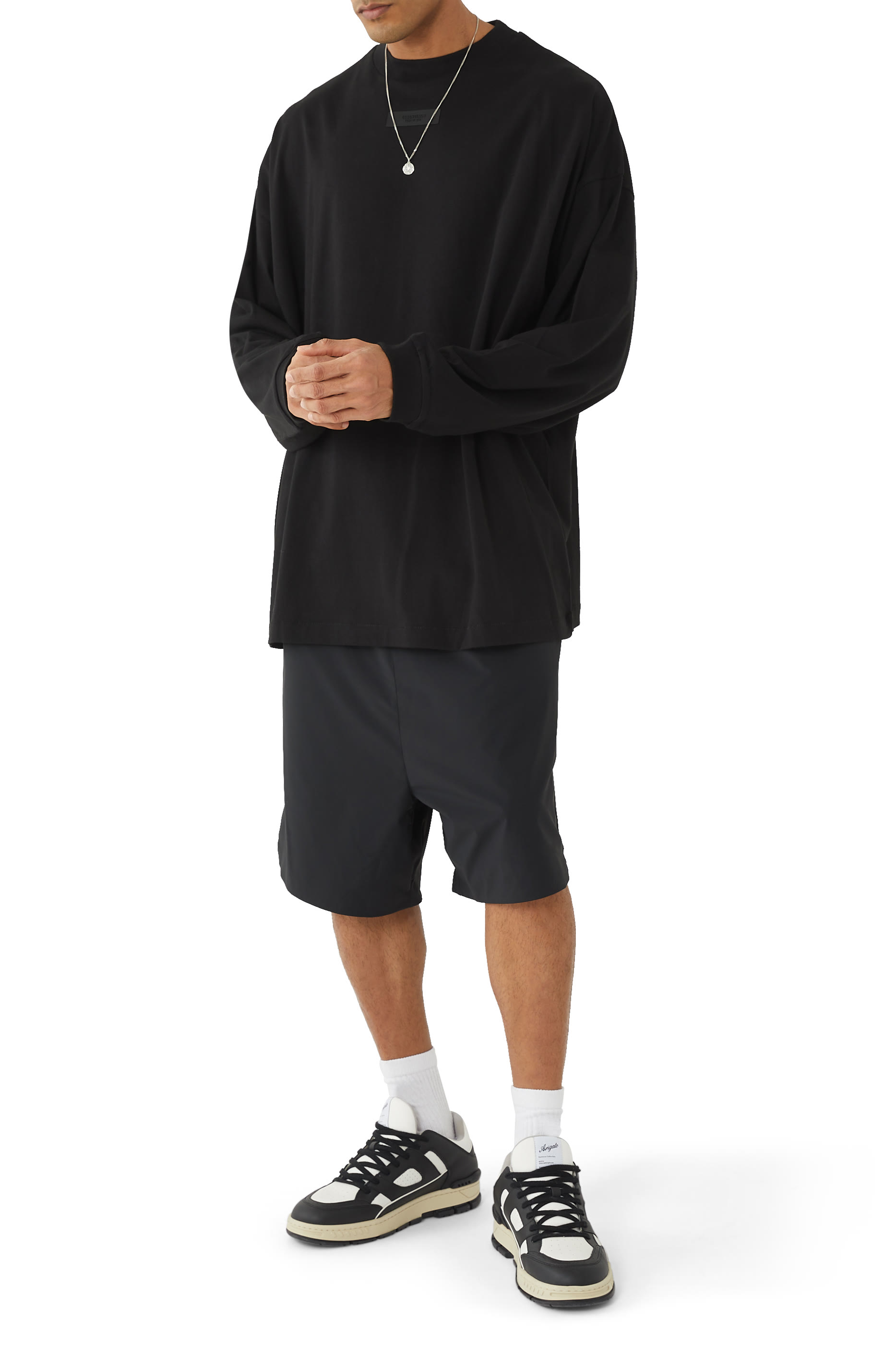 شورت اسنشالز بقصة مريحة