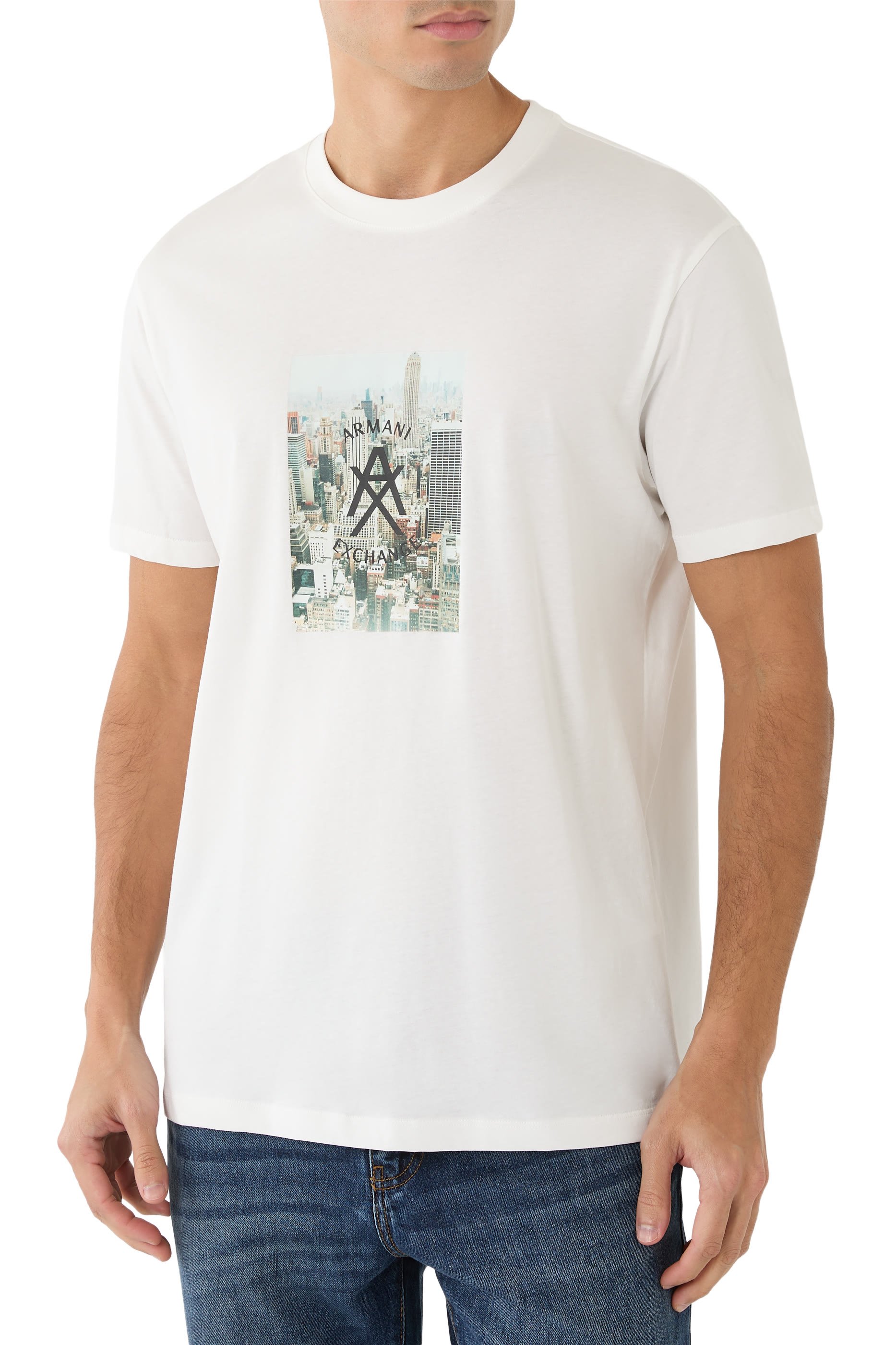 تيشيرت بشعار حرفي الماركة