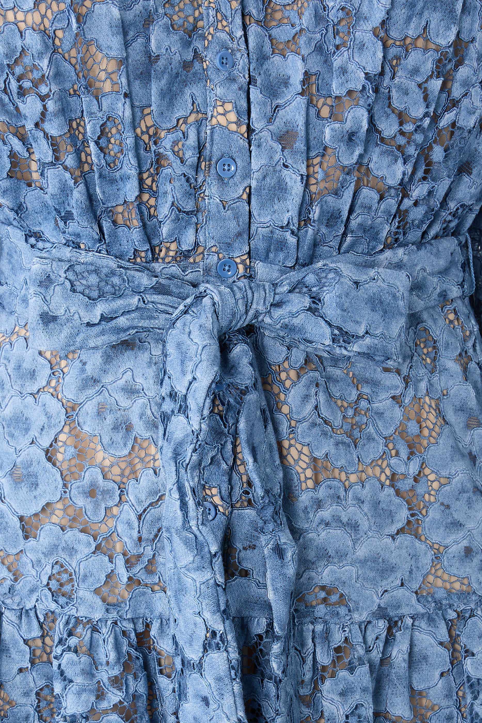 فستان كورا قصير بنمط قميص