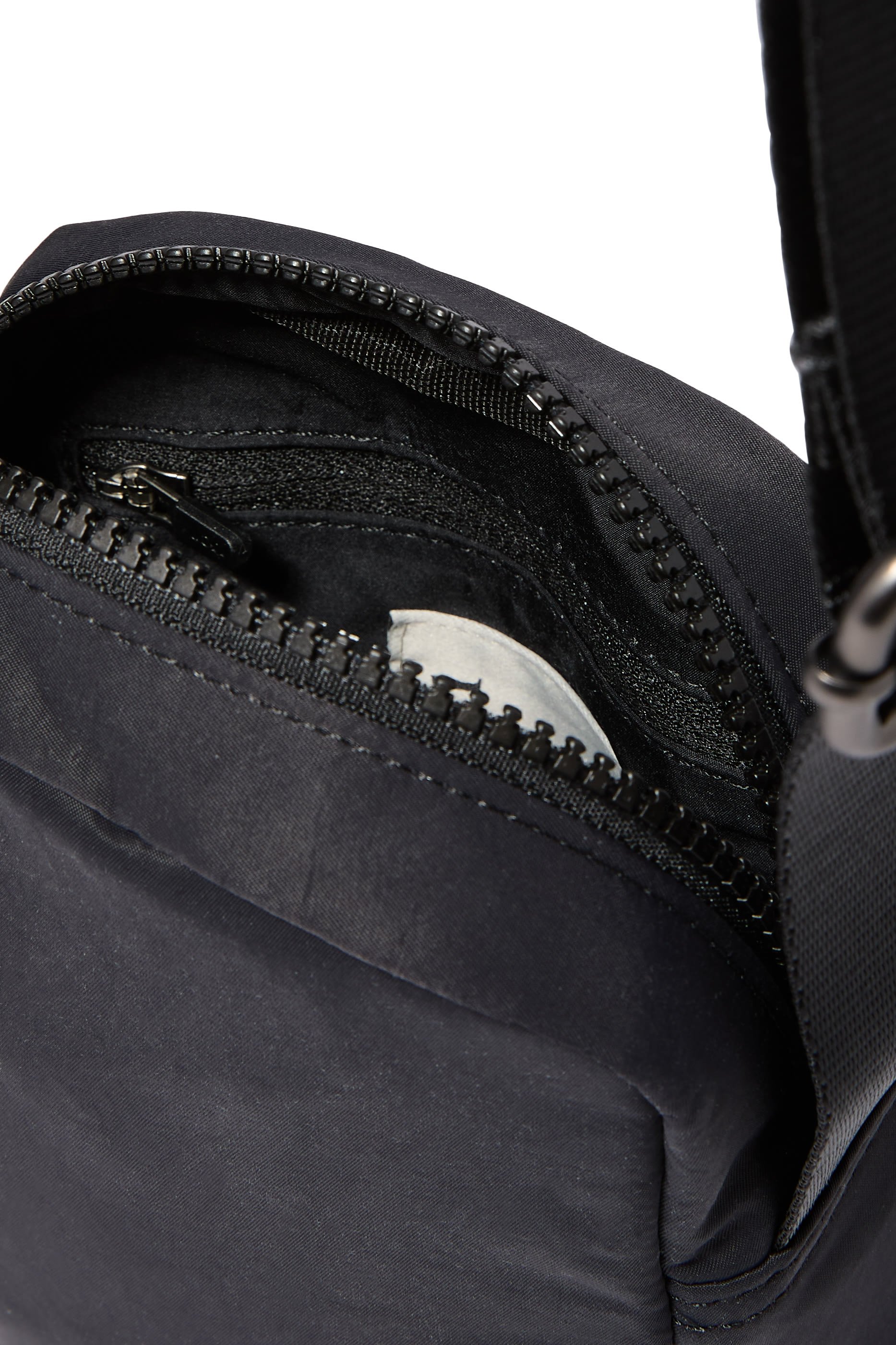 حقيبة كروس بودي أول أراوند