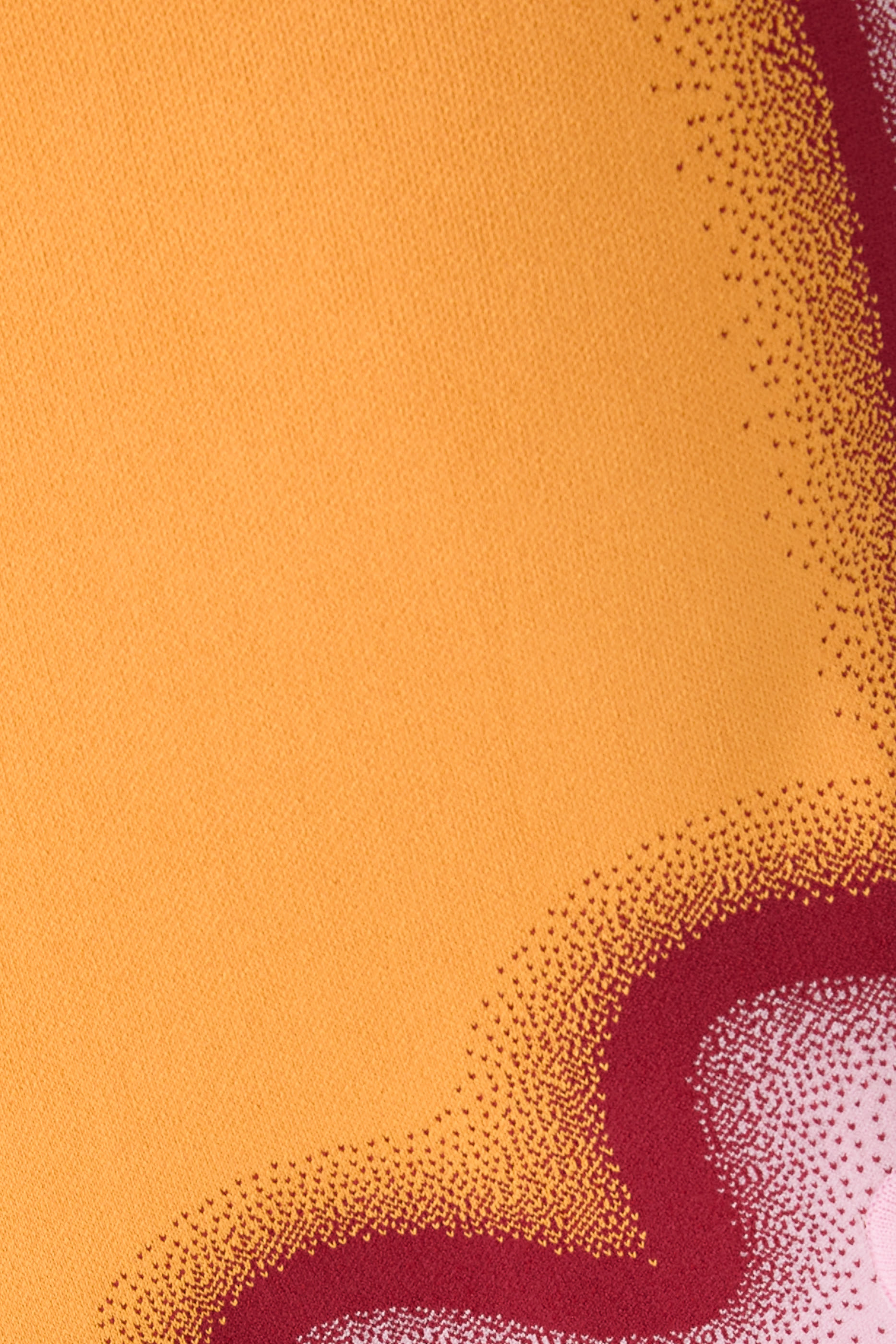 فستان أستر بتصميم متموج بوجهين غير متماثل