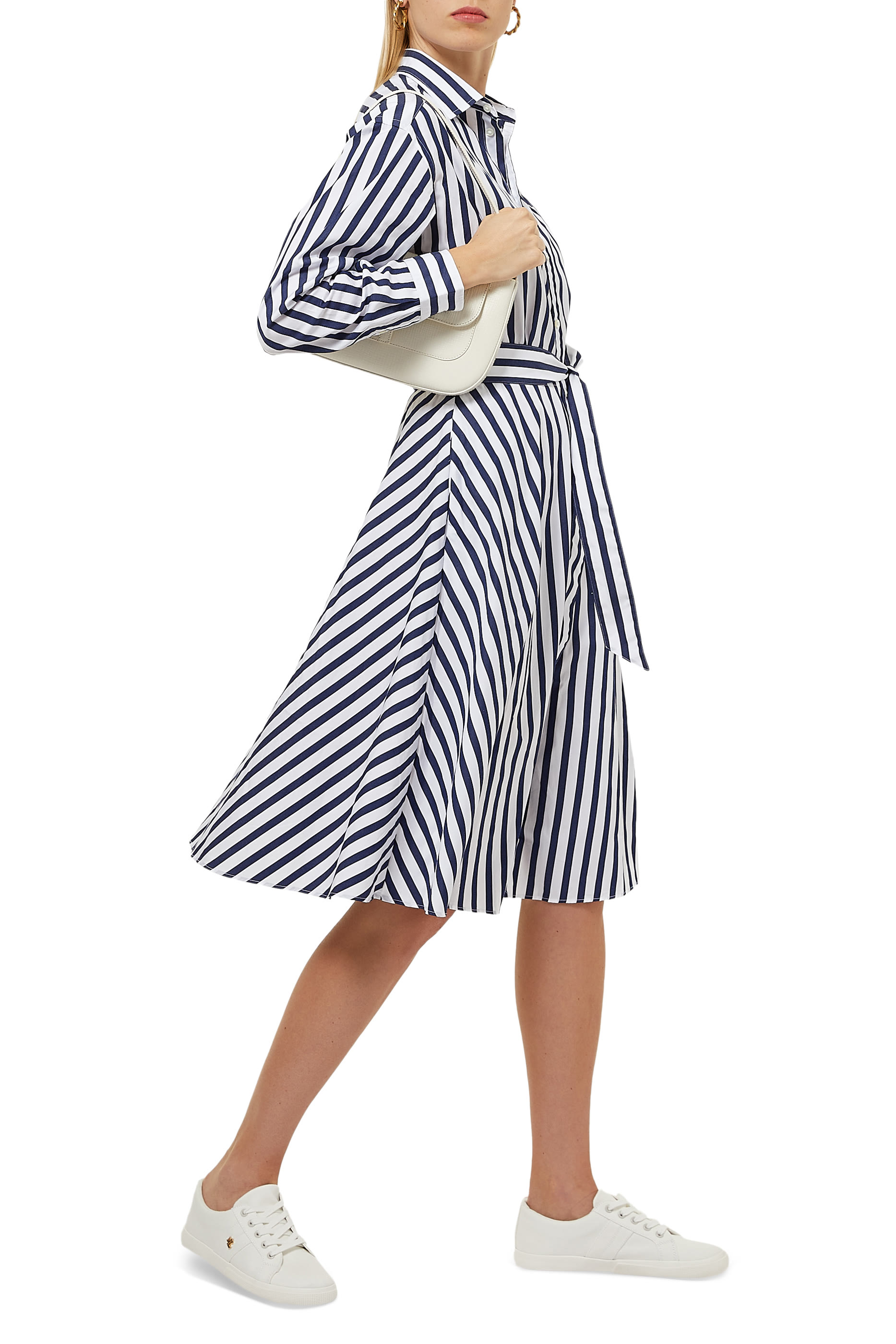 سنيكرز جانسون بكاحل منخفض