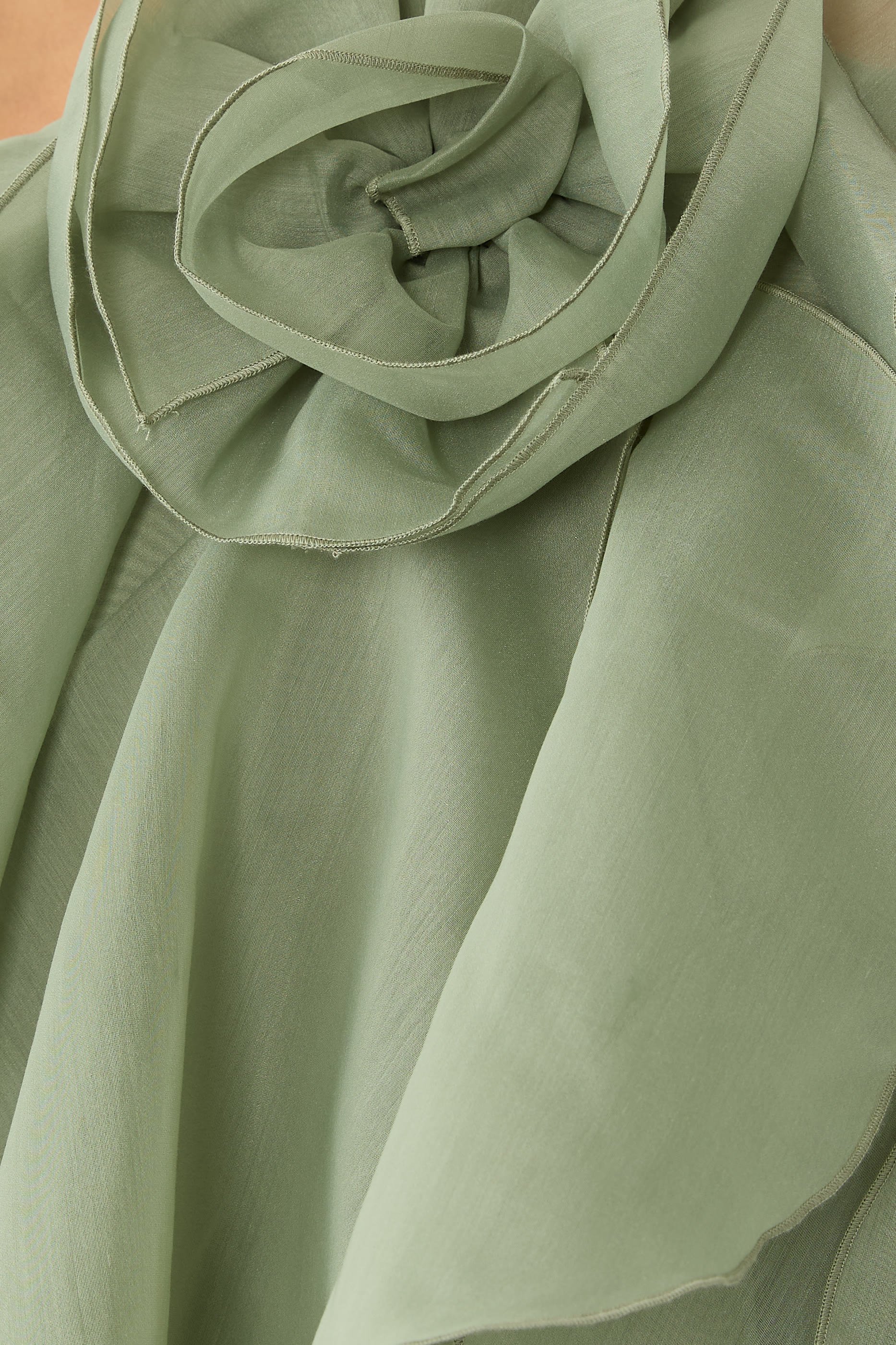 فستان باندوريا قصير بطيات