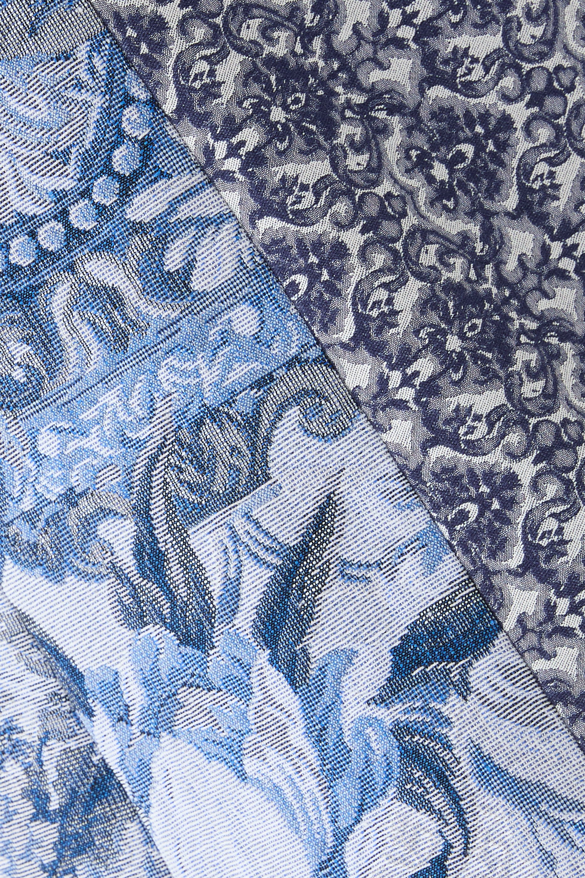 فستان قصير بنقشة زهور